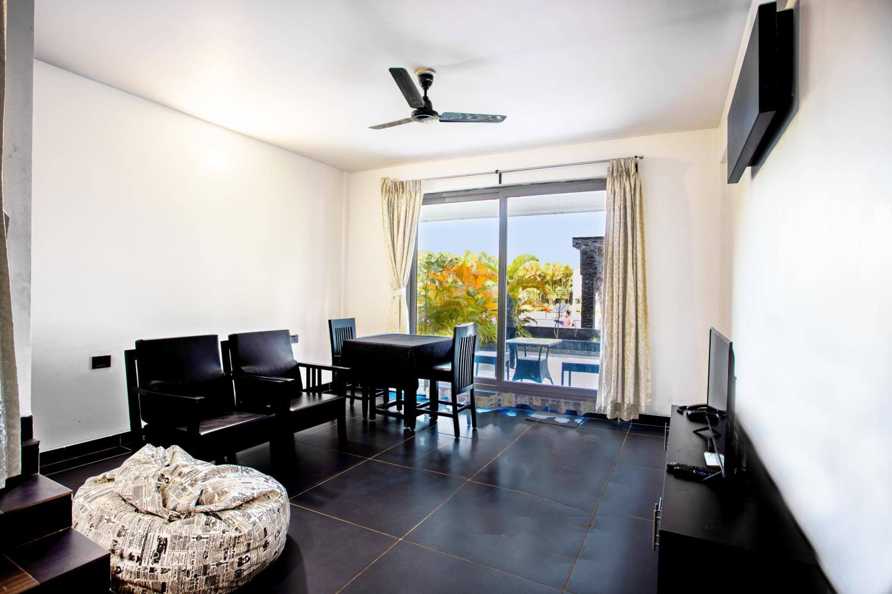 Deluxe Room with Balcony