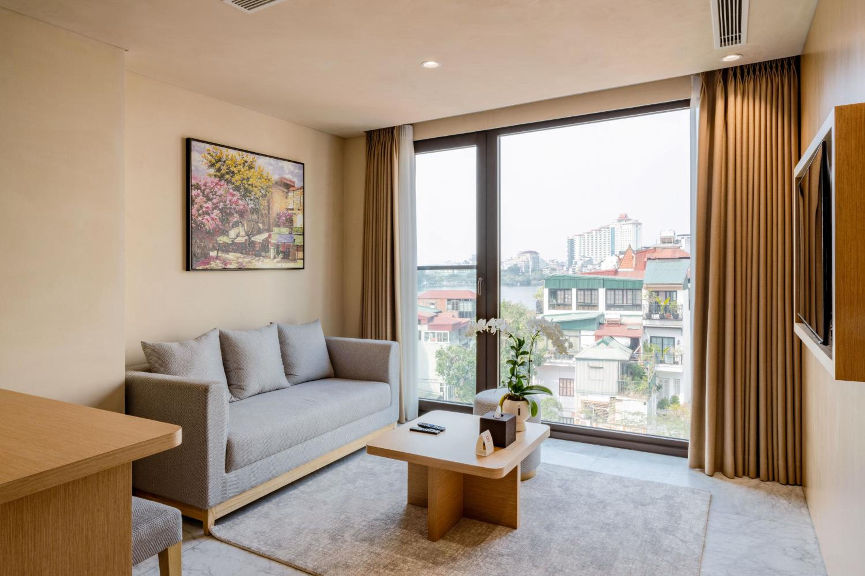 Two-Bedroom Apartment with City View