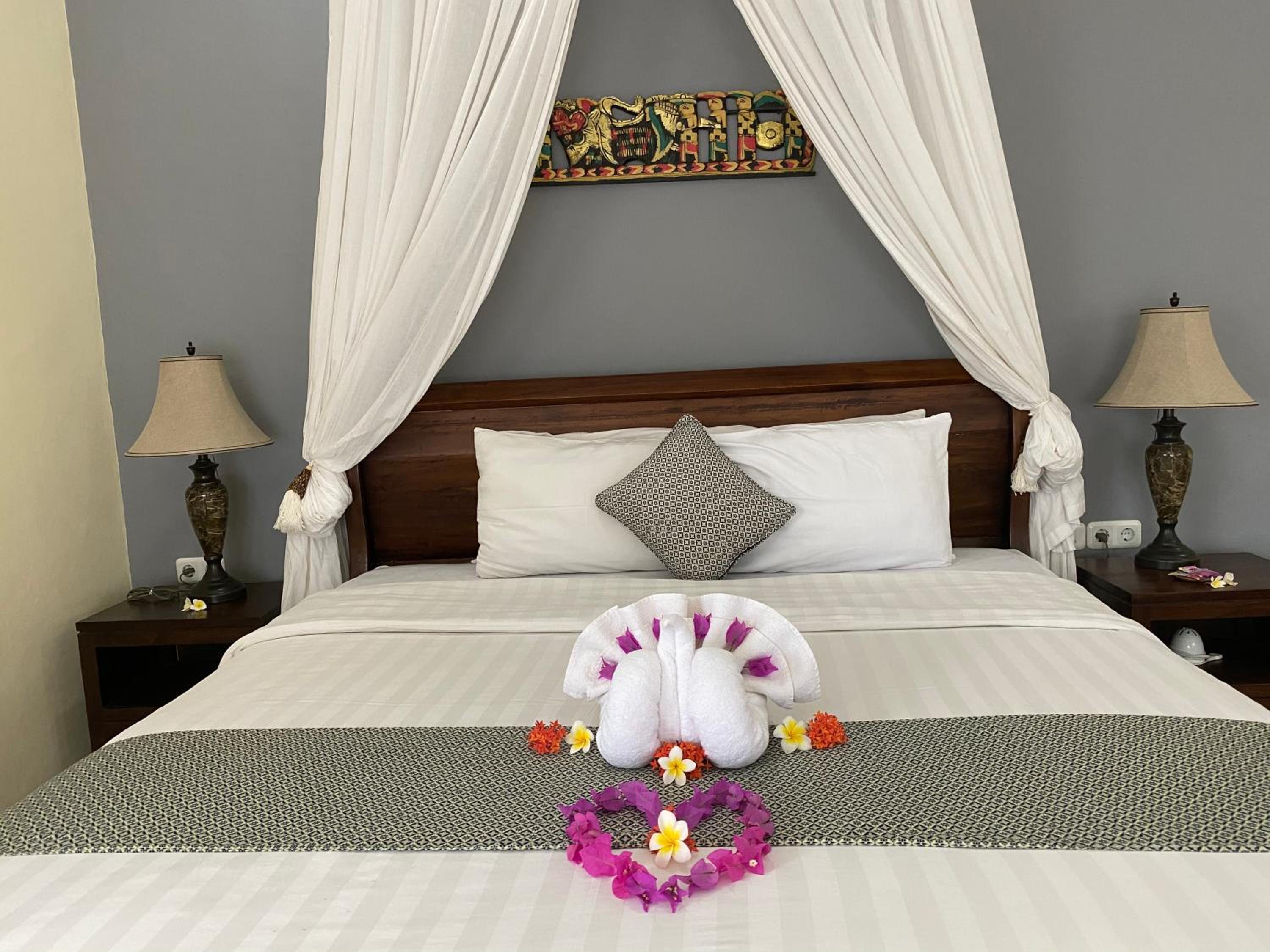Bungalow with Sea View - Photo 4