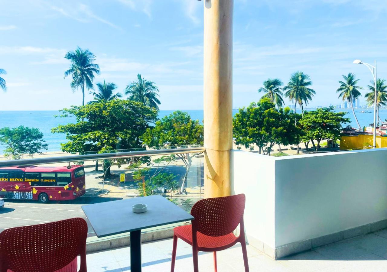 Apartment with Sea View - Photo 1