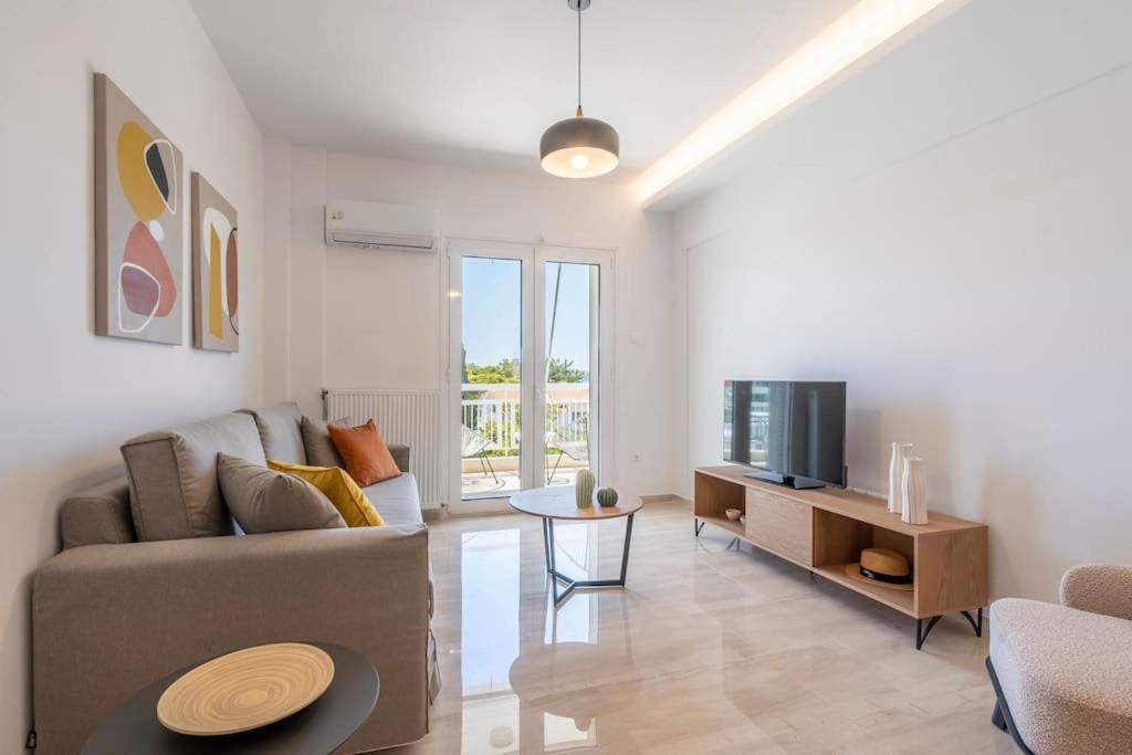 Two-Bedroom Apartment with Sea View
