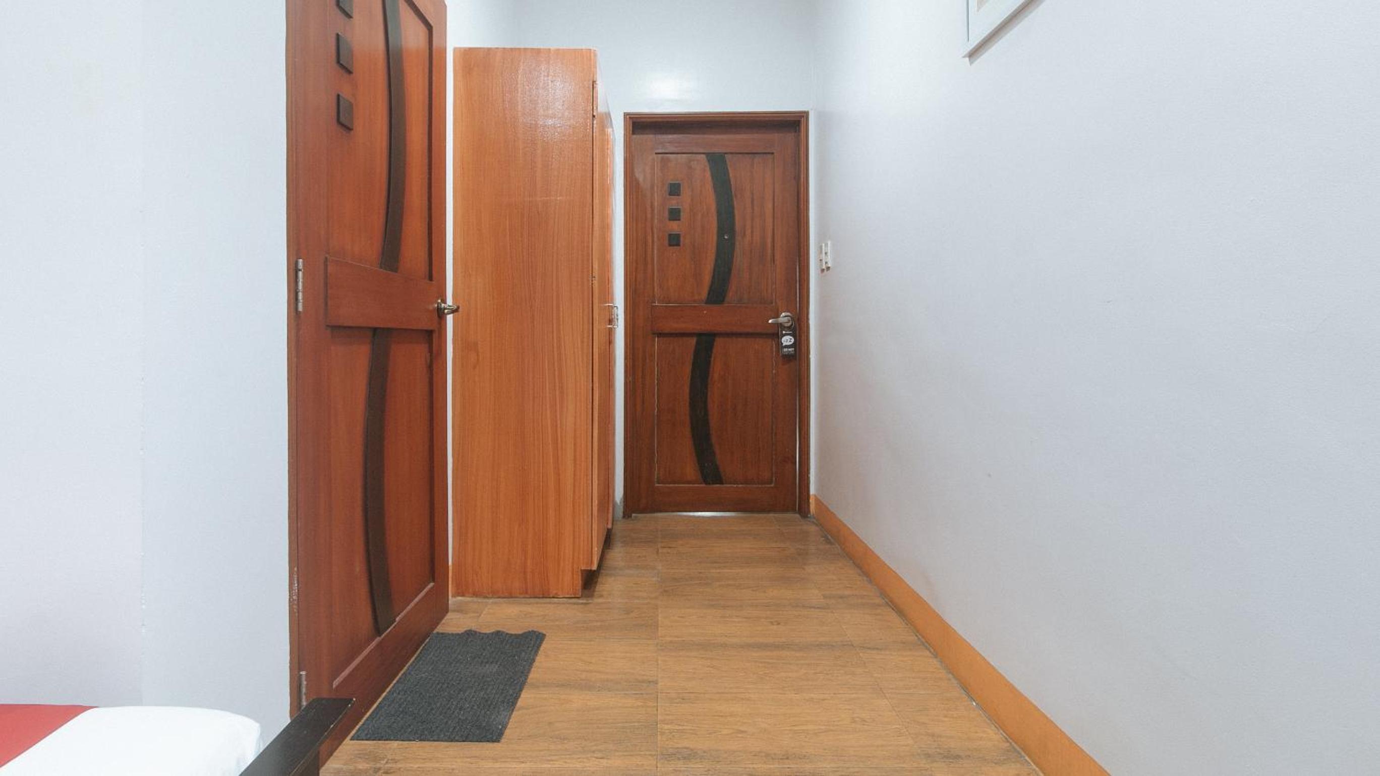 Twin Room - Photo 7
