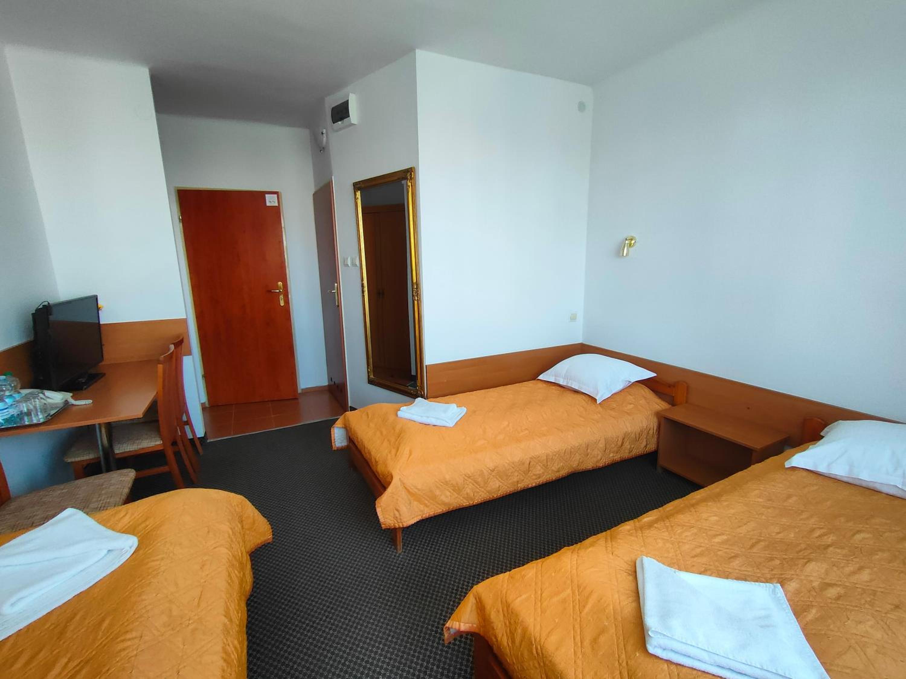 Triple Room - Photo 1