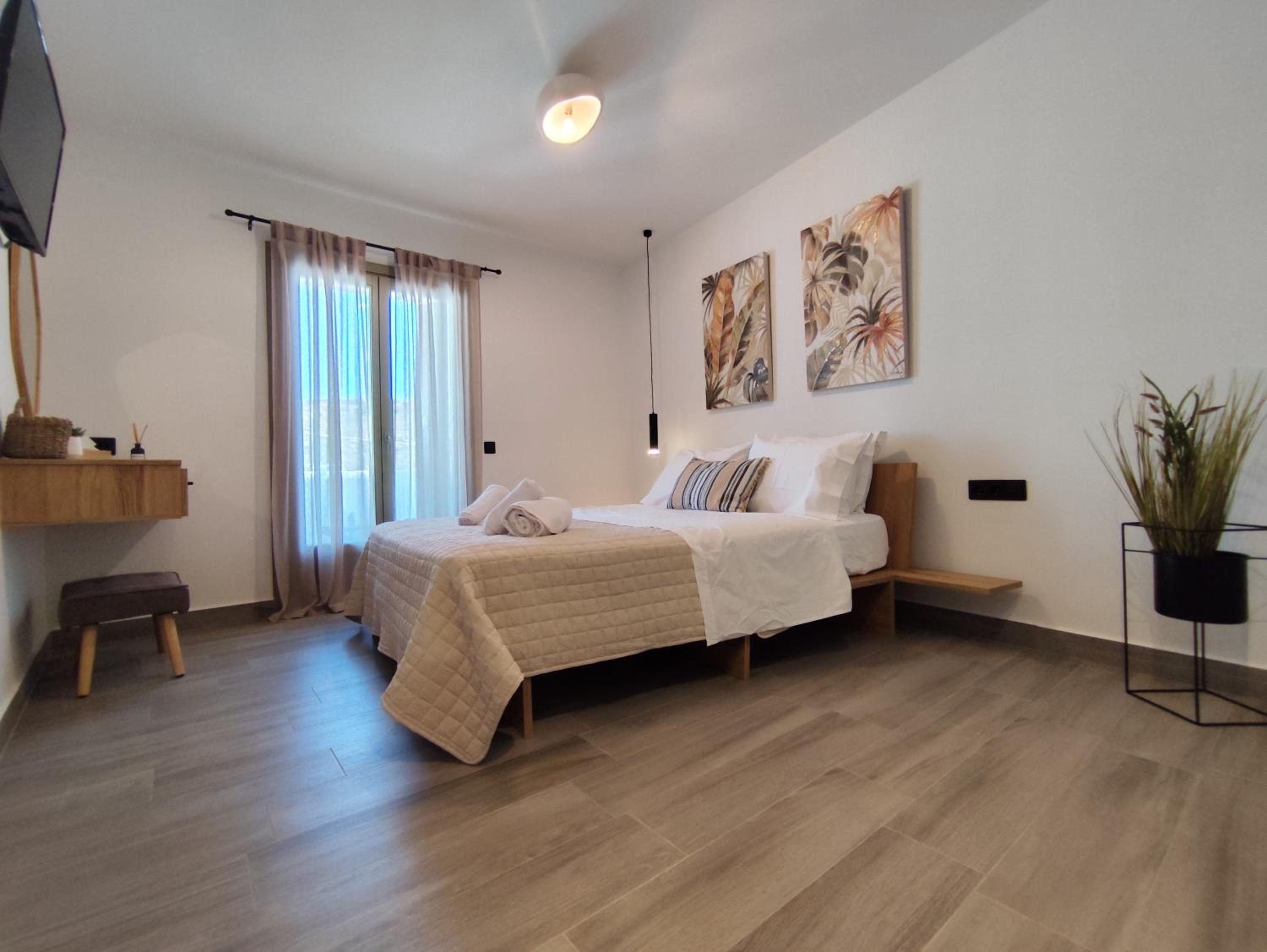 Three-Bedroom Villa photo 2