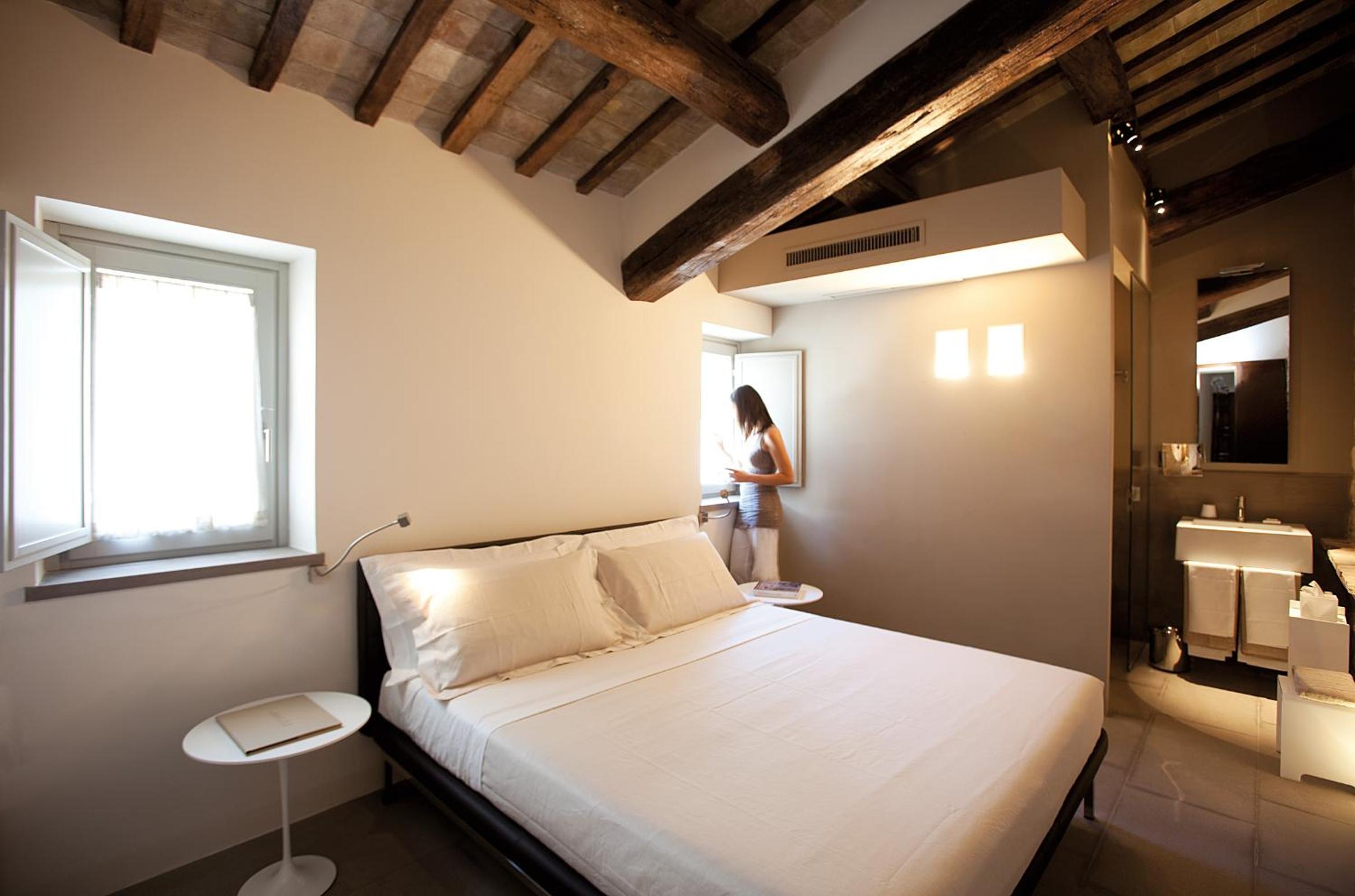 Deluxe Room with Spa Access - Photo 3