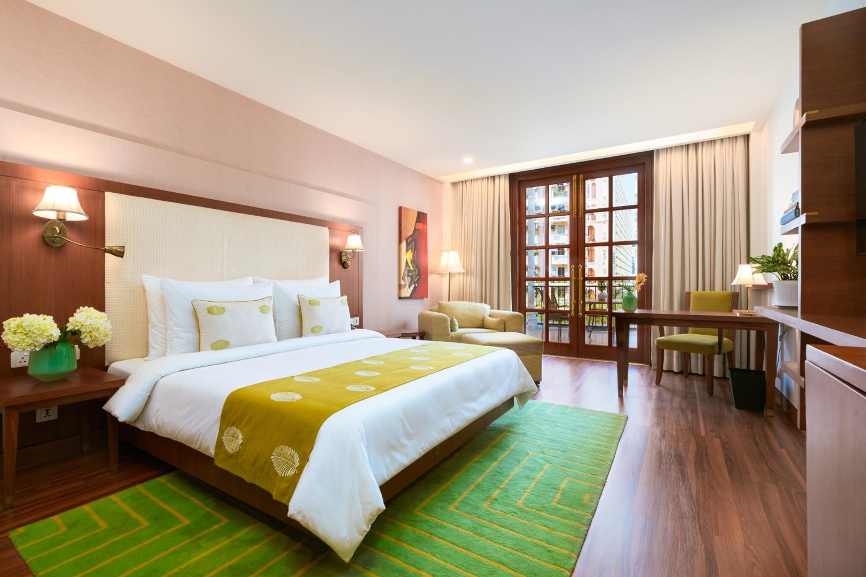 Premium Room with Balcony photo 1