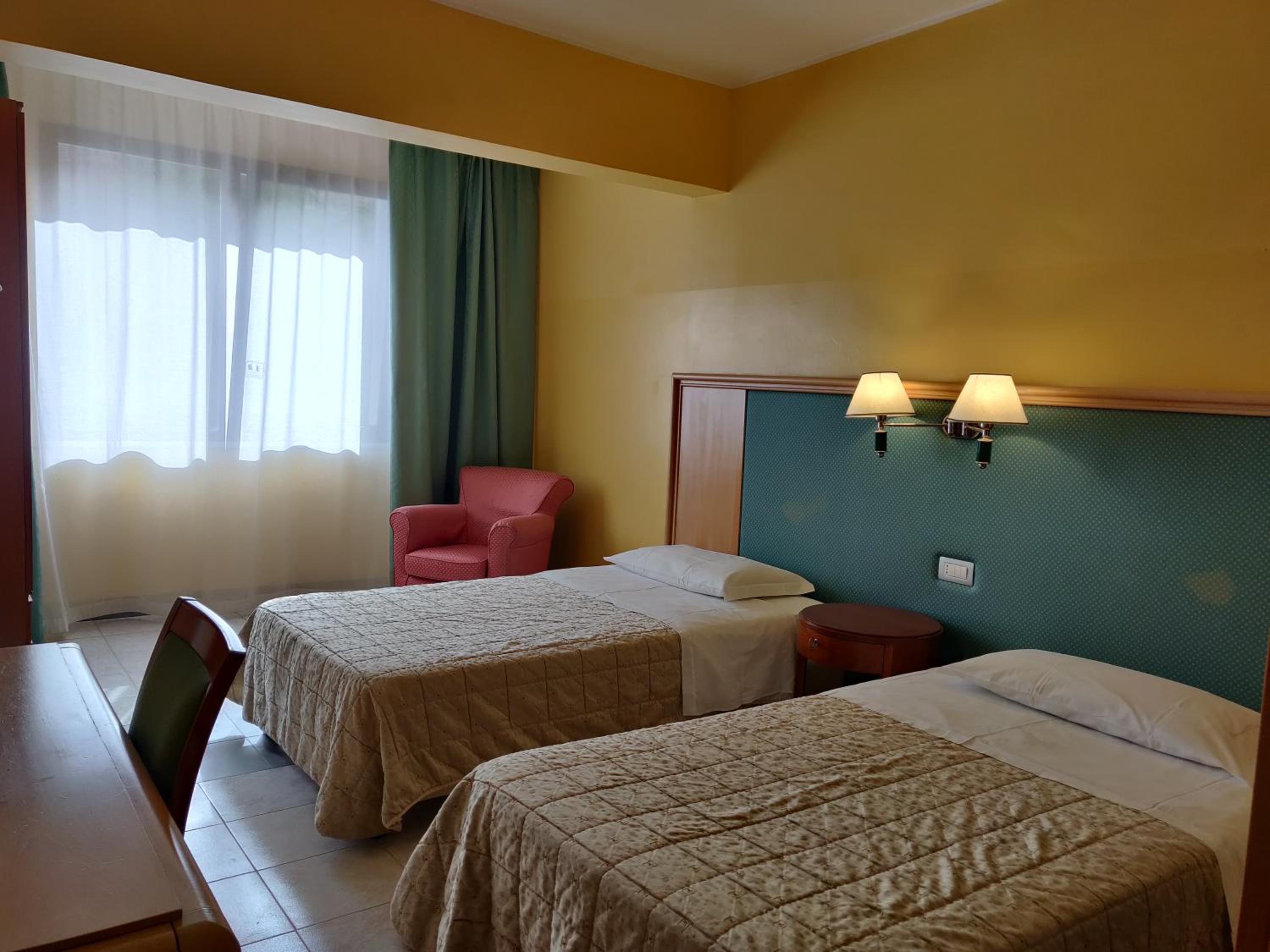 Twin Room with City View photo 1