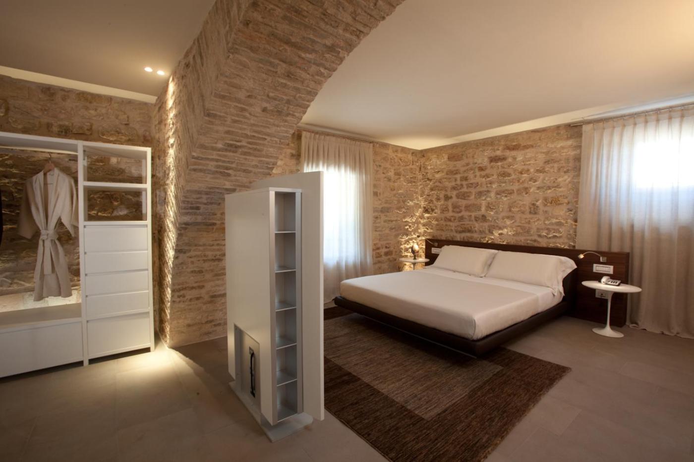 Privilege Suite with Spa Access  - Photo 13