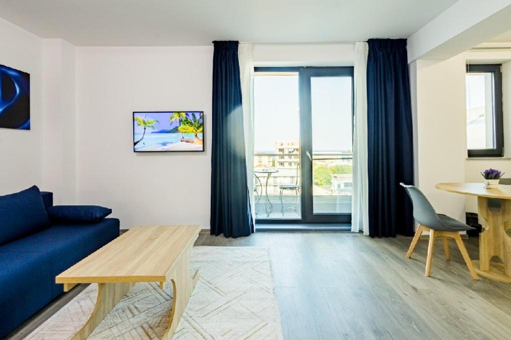 Studio With Garden View