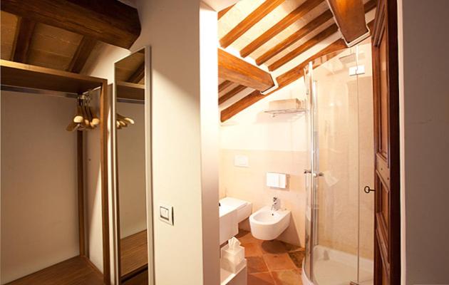 Suite with Spa Access - Photo 7