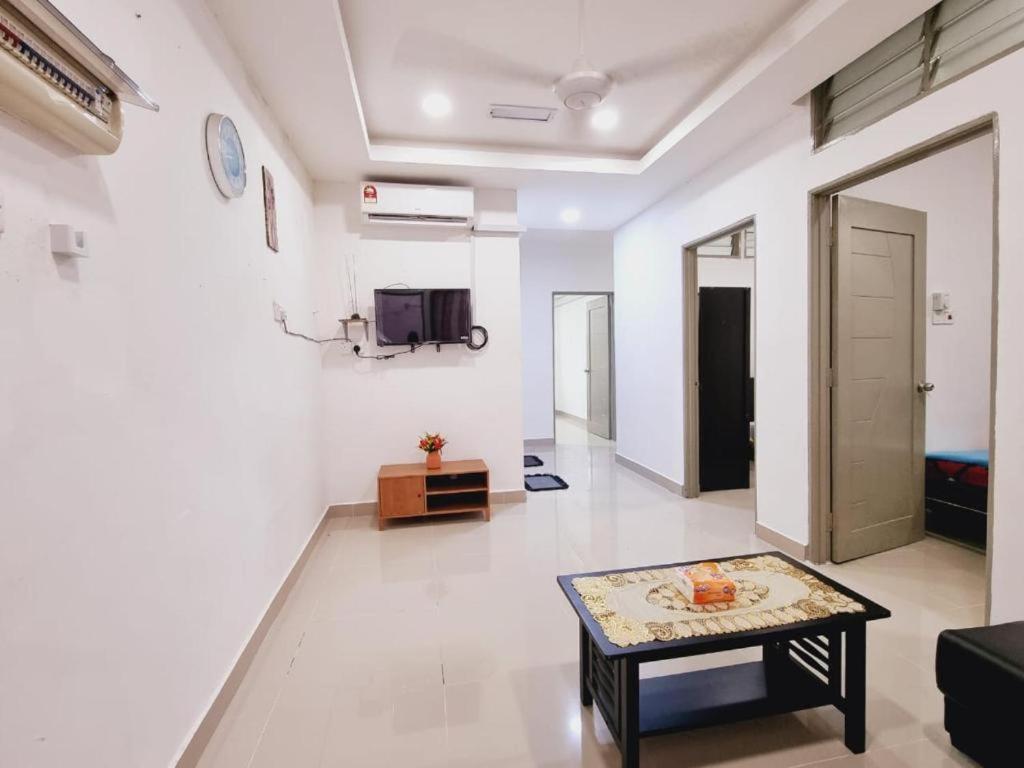 Three-Bedroom Apartment Suite