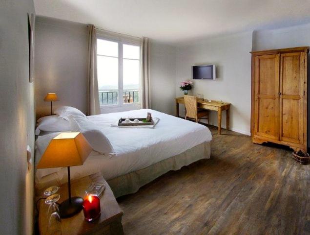 Double Room with Spa Bath photo 1