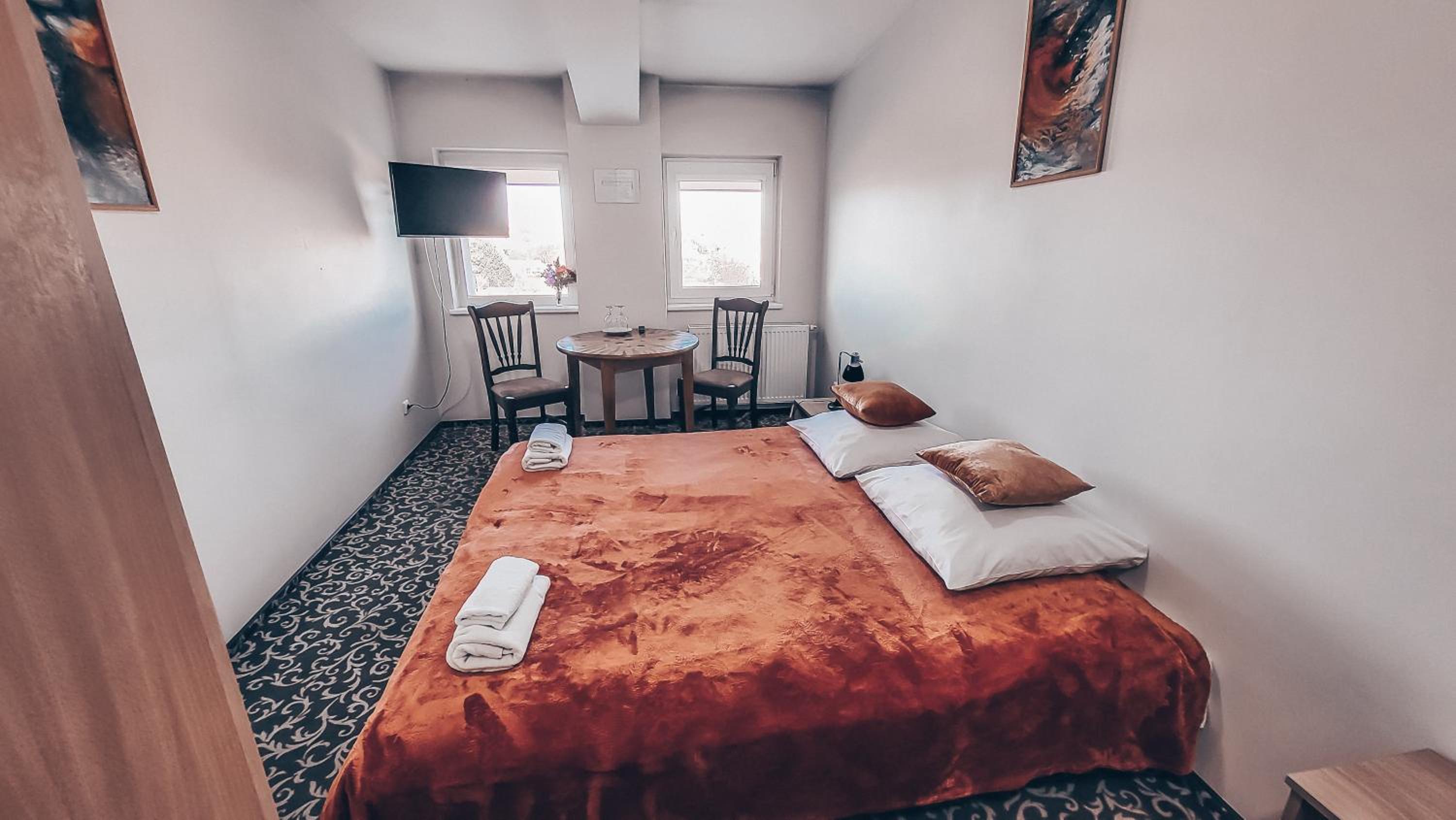 Double Room - Photo 1