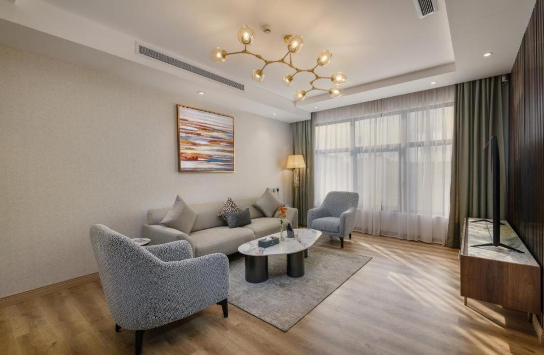 Two-Bedroom Villa - Photo 3