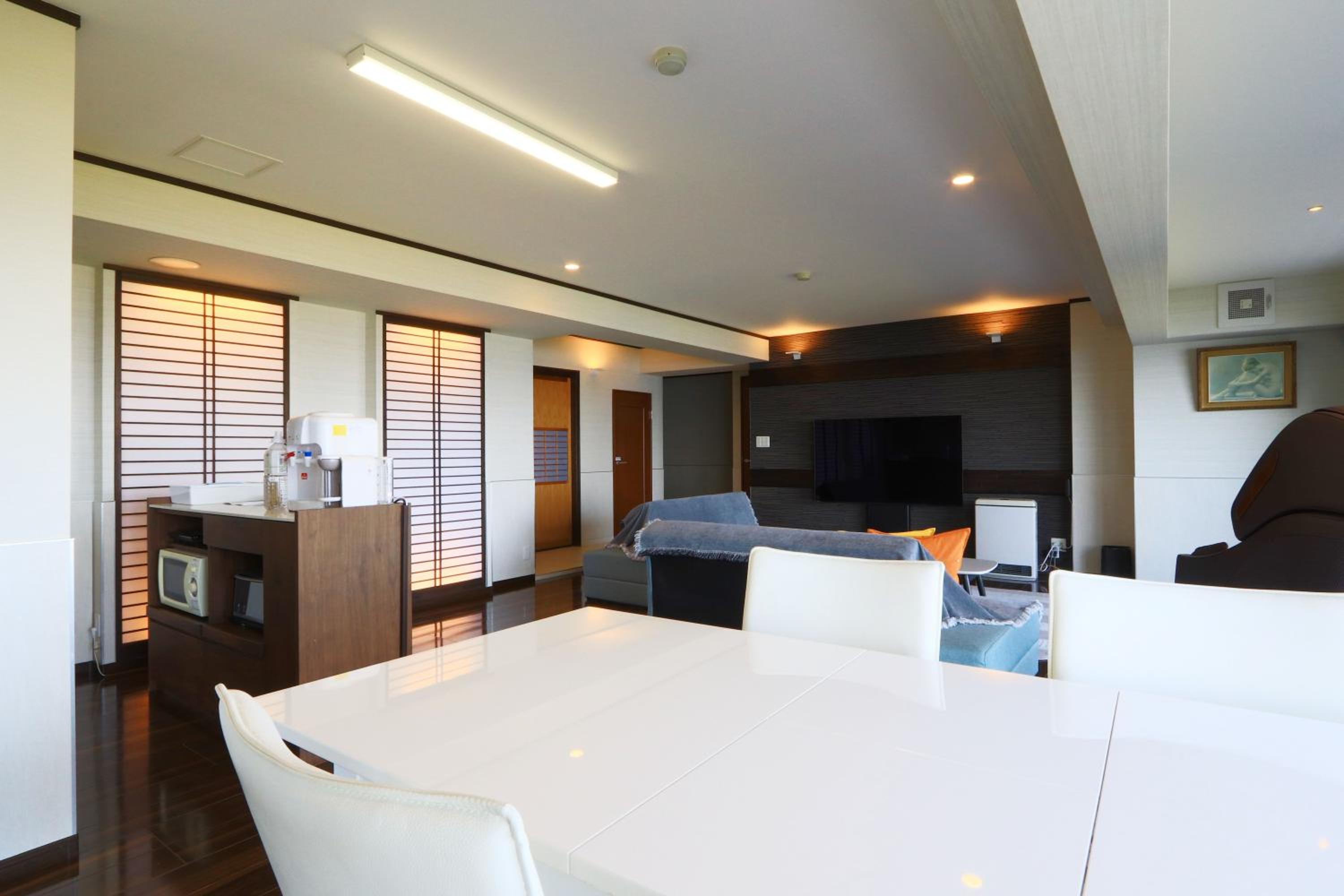 King Suite with Sea View - Photo 1