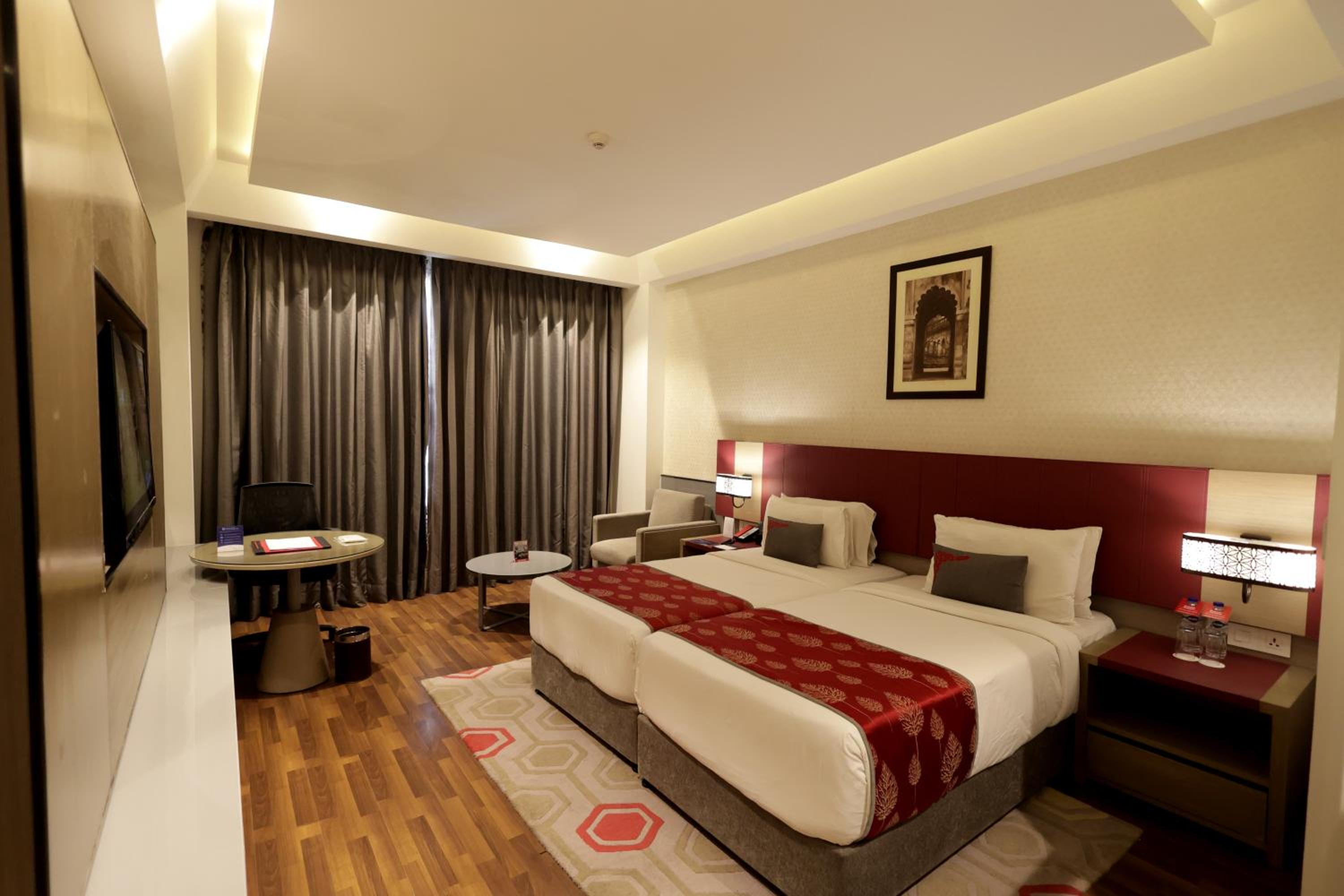 Twin Non-Smoking Room - Book and Unlock Exclusive discounts - Photo 1