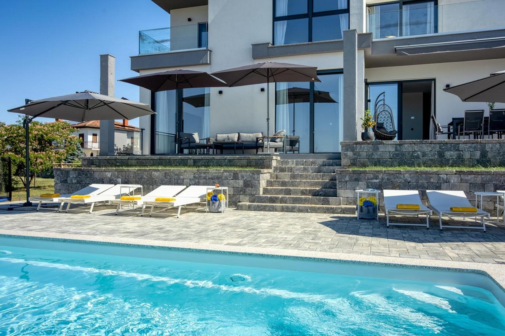 Villa with Private Pool photo 3
