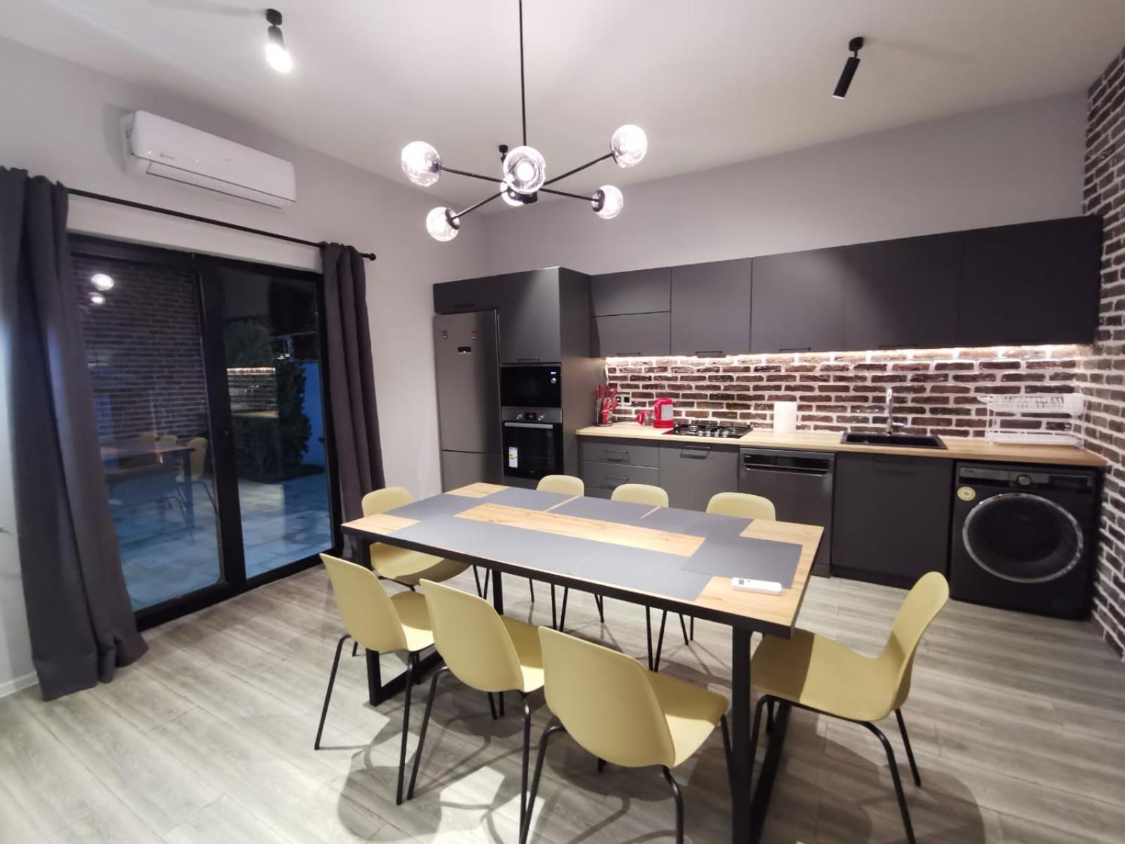 Villa photo 3