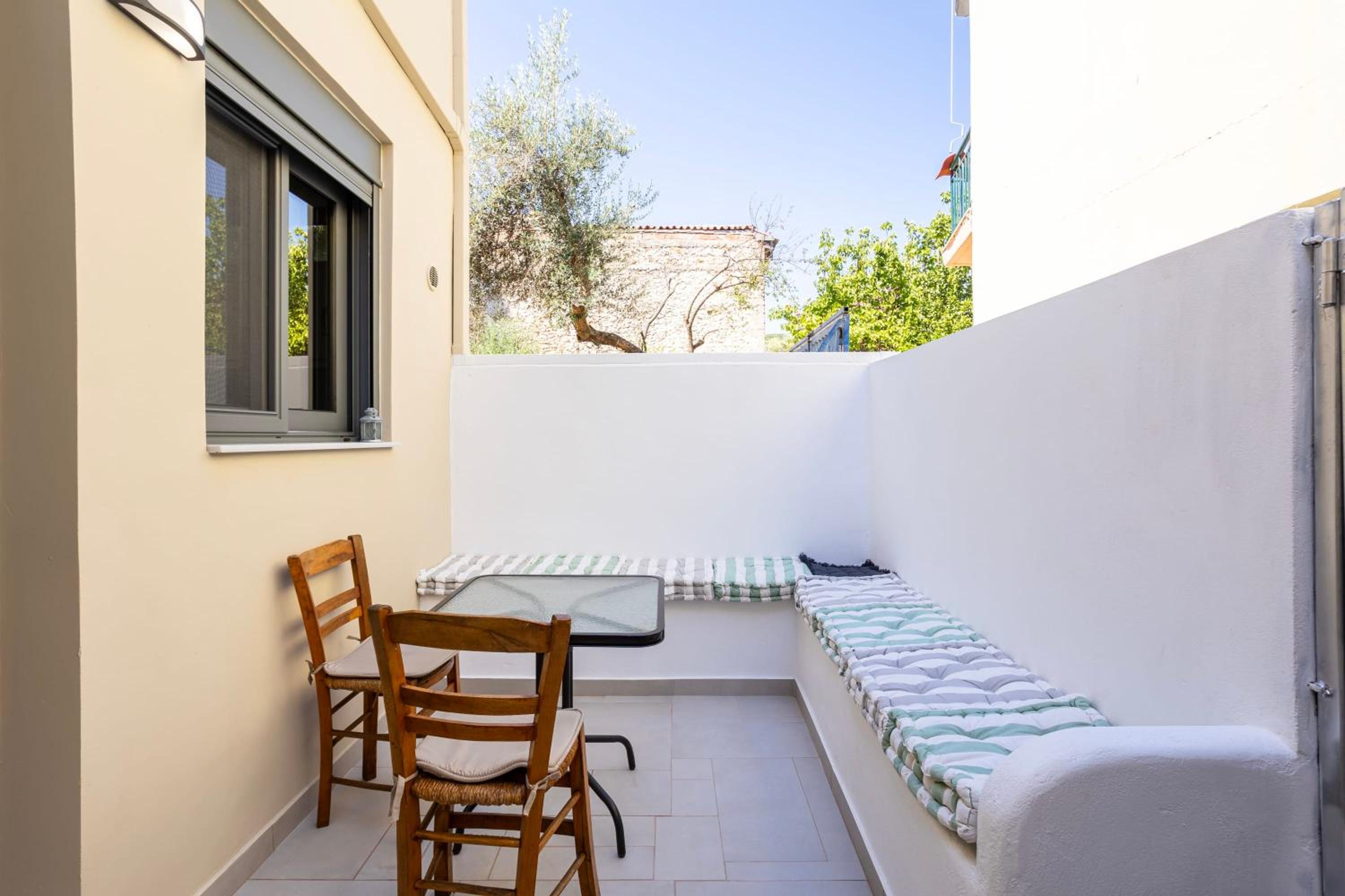 Apartment with Terrace photo 2