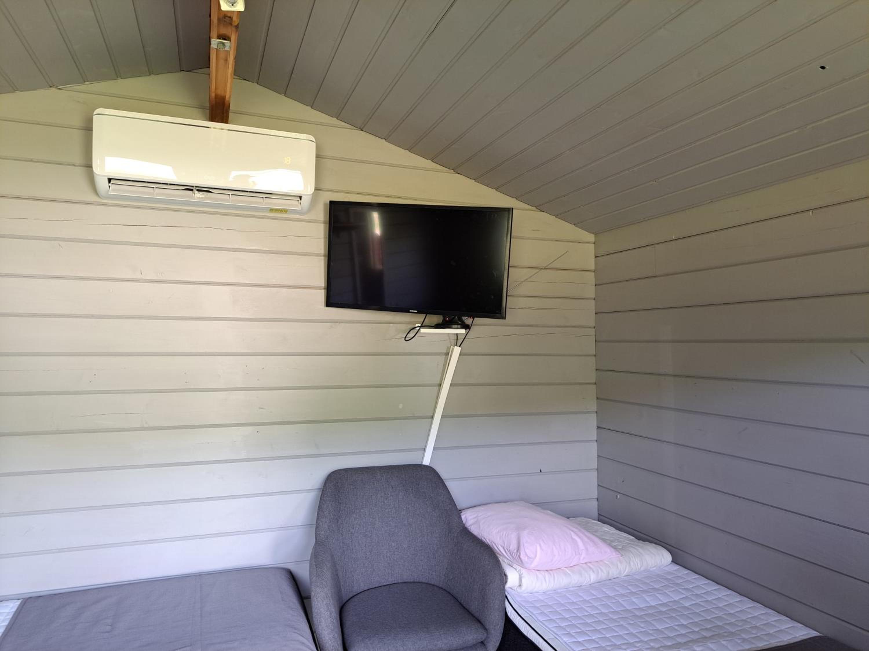 Cottage - Photo 5