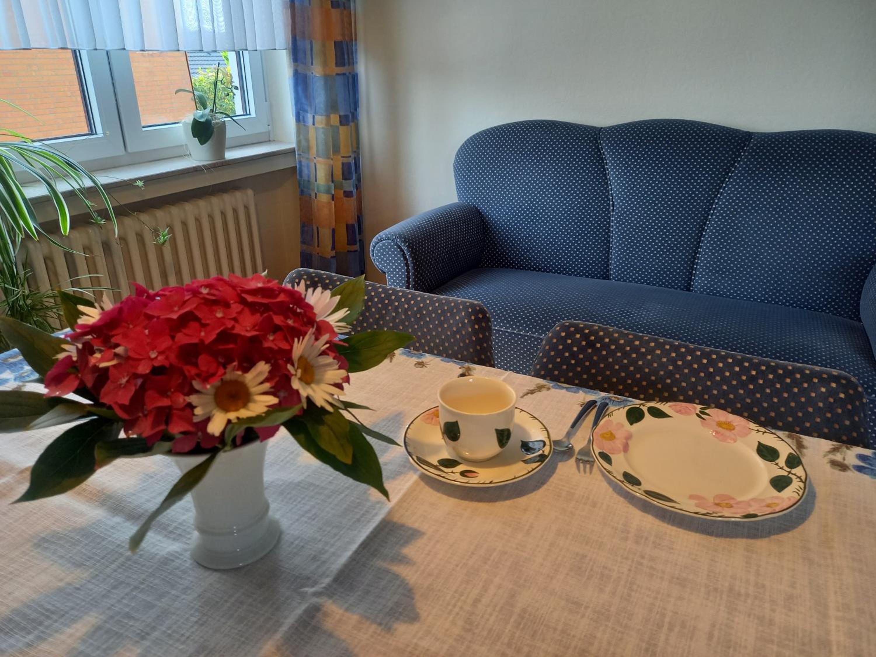 Two-Bedroom Apartment with Balcony and Terrace photo 2