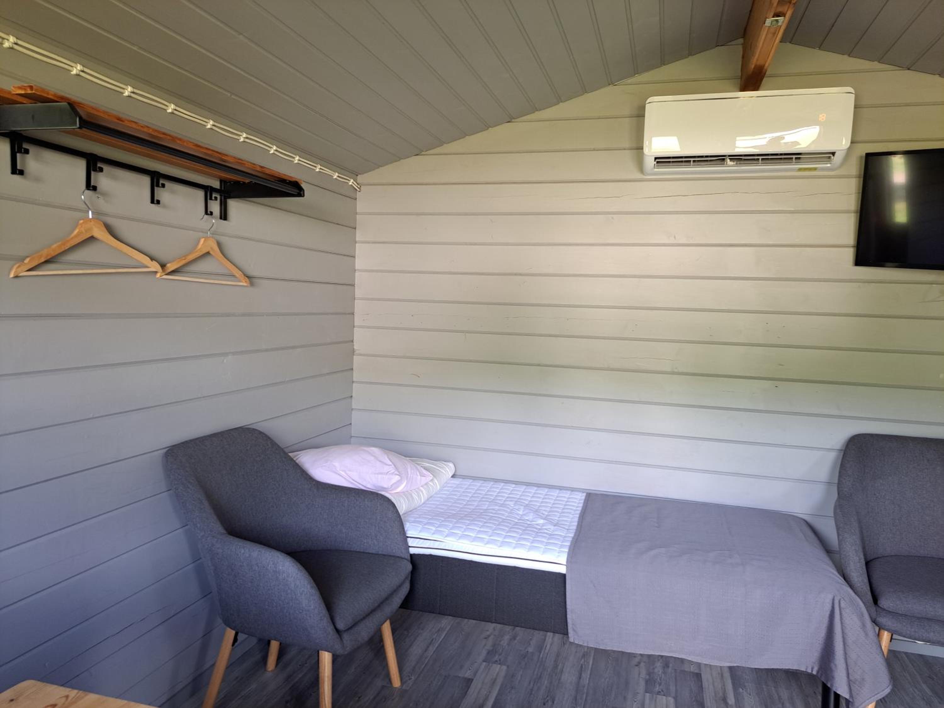 Cottage - Photo 1