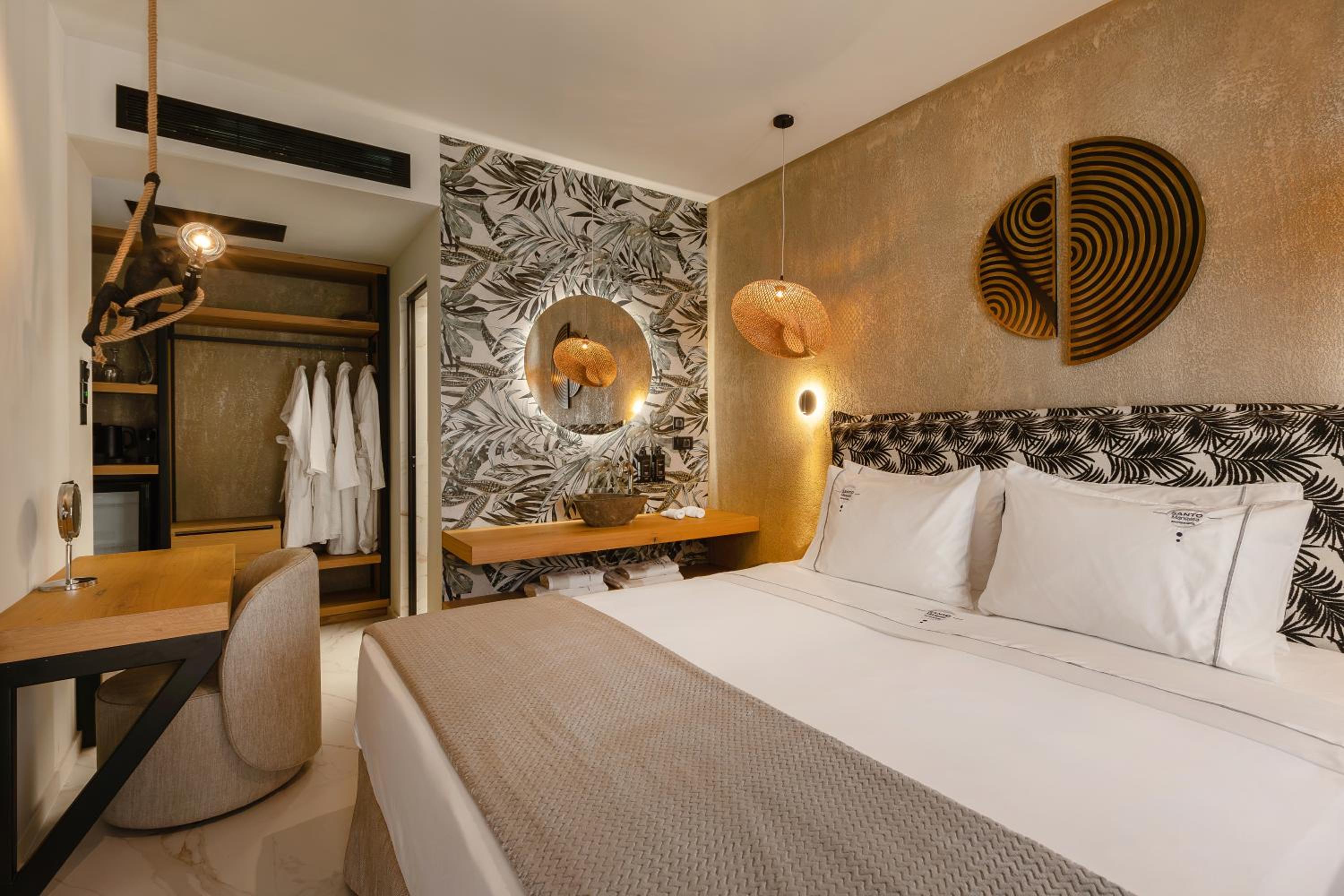 Superior Room - Photo 8