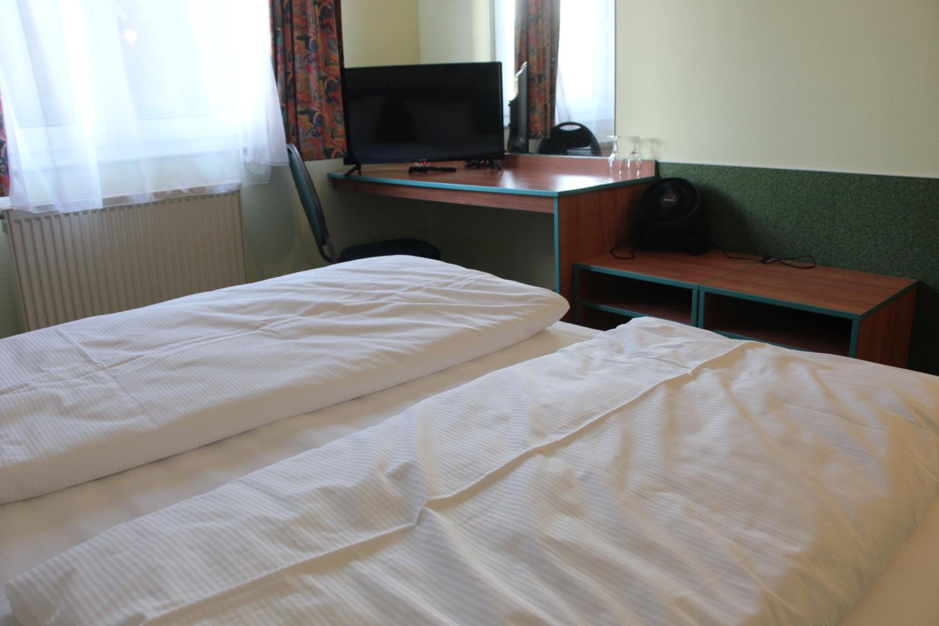 Single Room photo 3