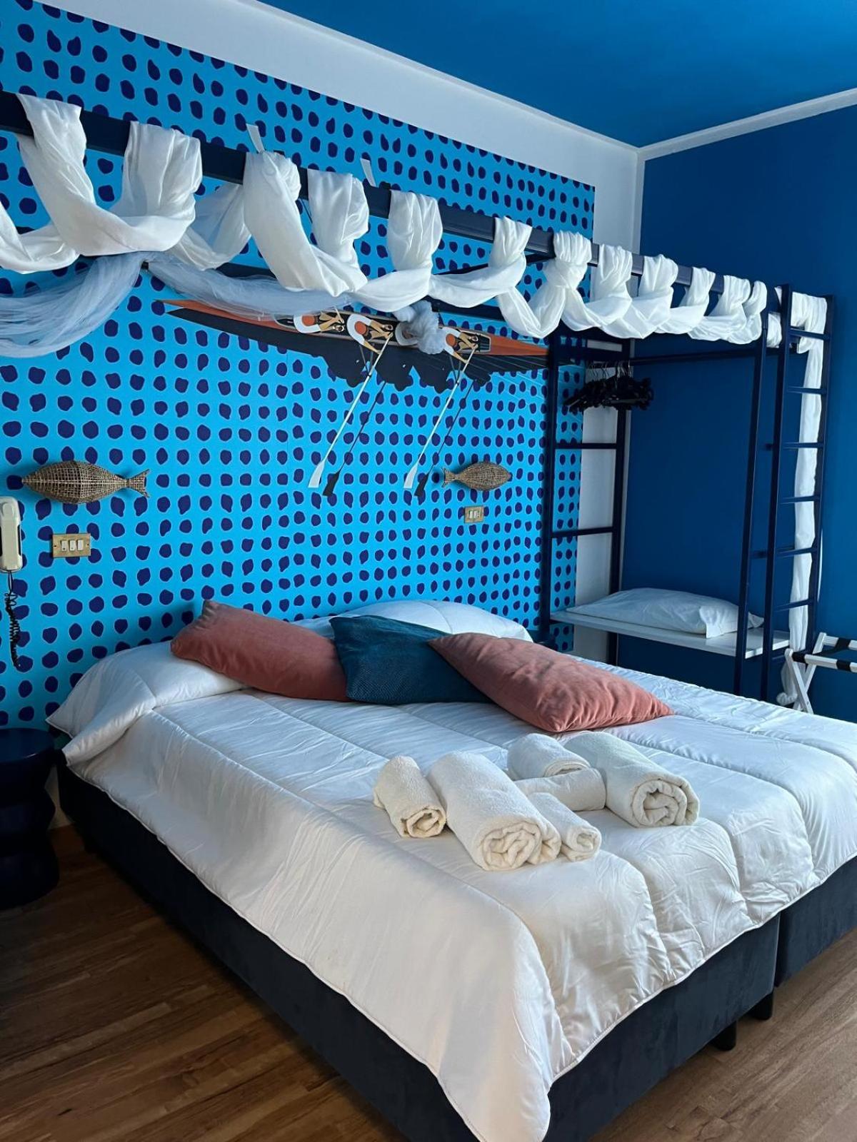 Superior Quadruple Room - Photo 3