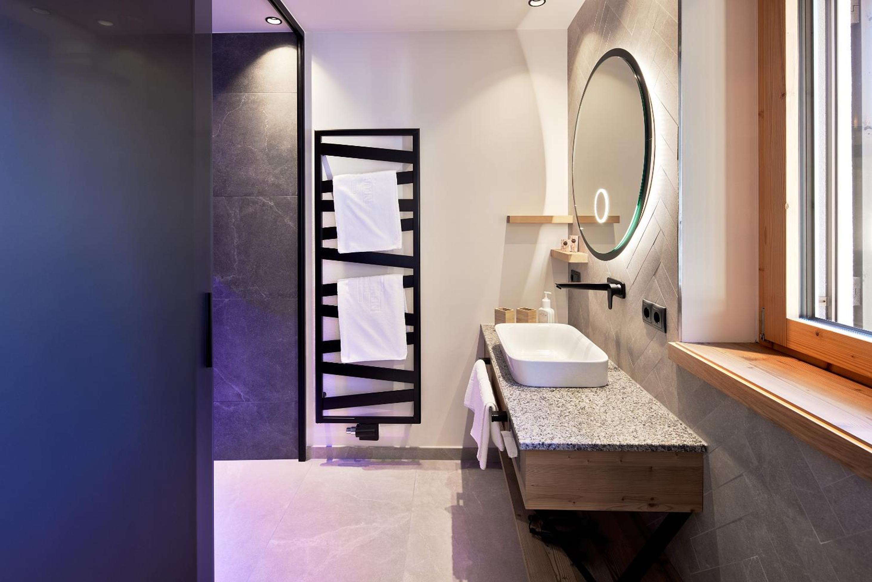 Small Double Room - Photo 2