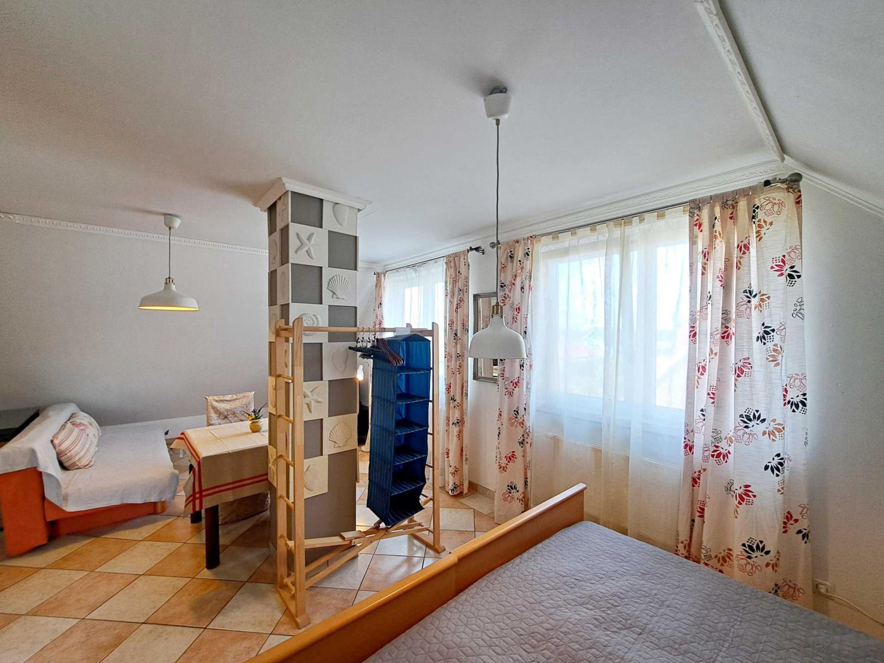 Apartment with Shower photo 3