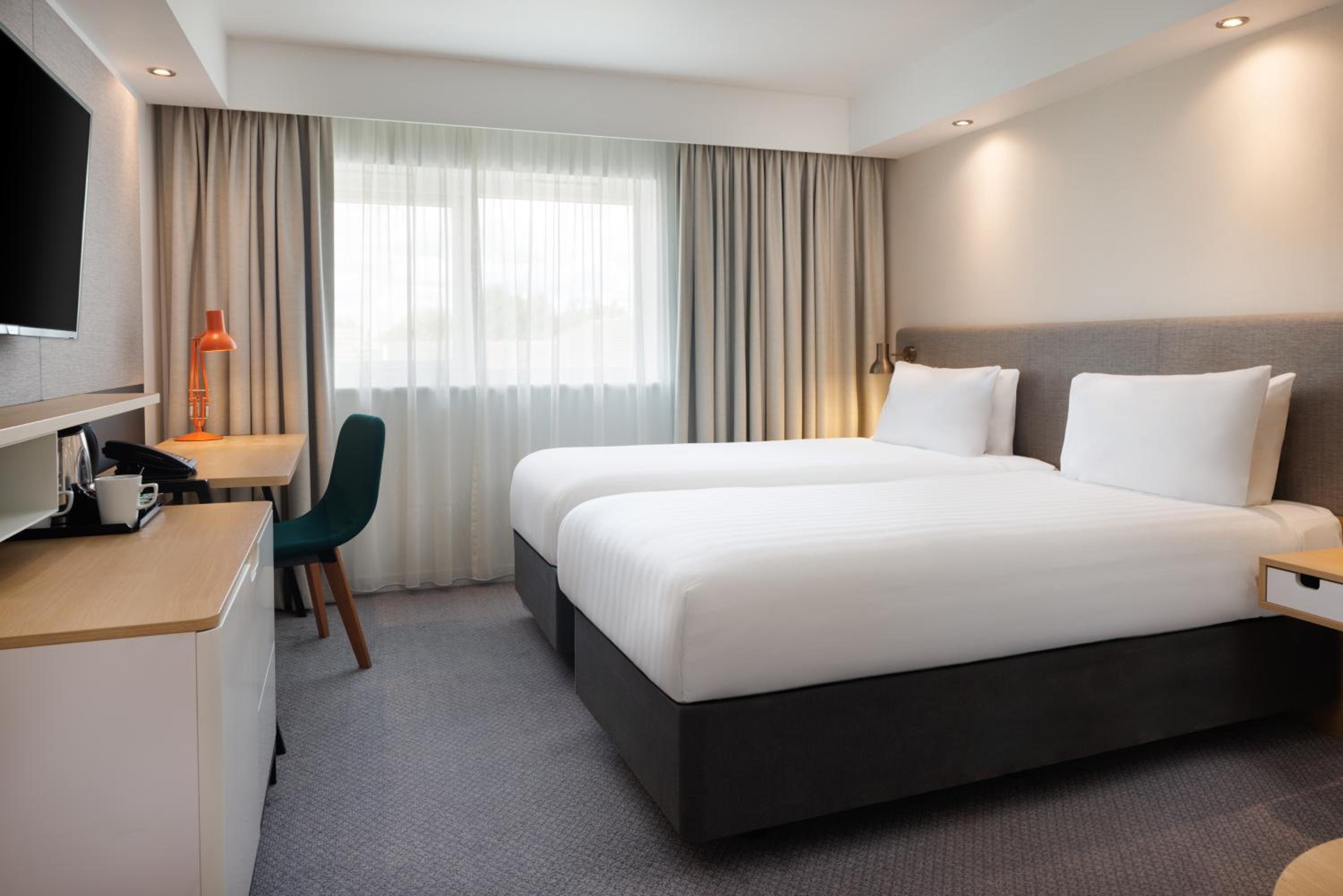 Standard Twin Room with Two Twin Beds