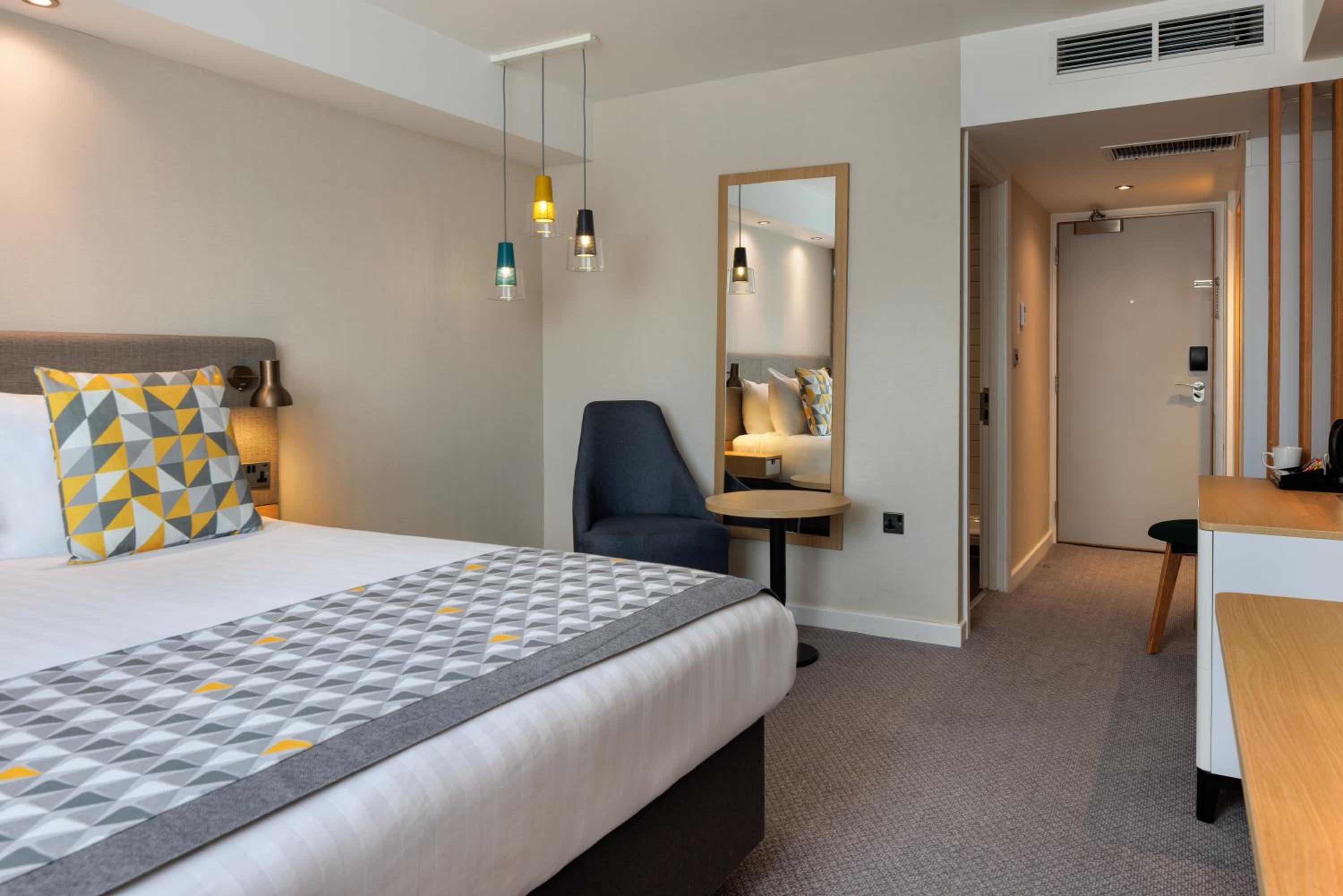 Premium King Room