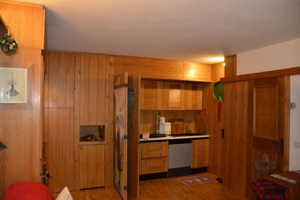 One-Bedroom Apartment photo 3