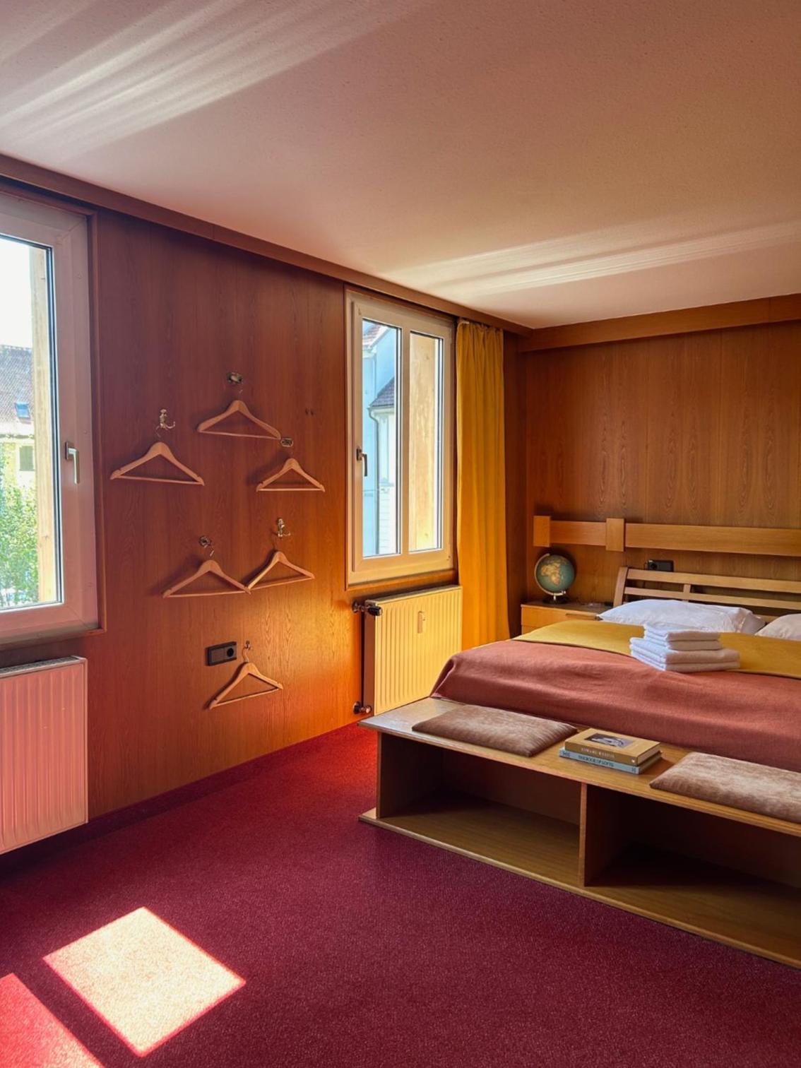 Large Double Room photo 2