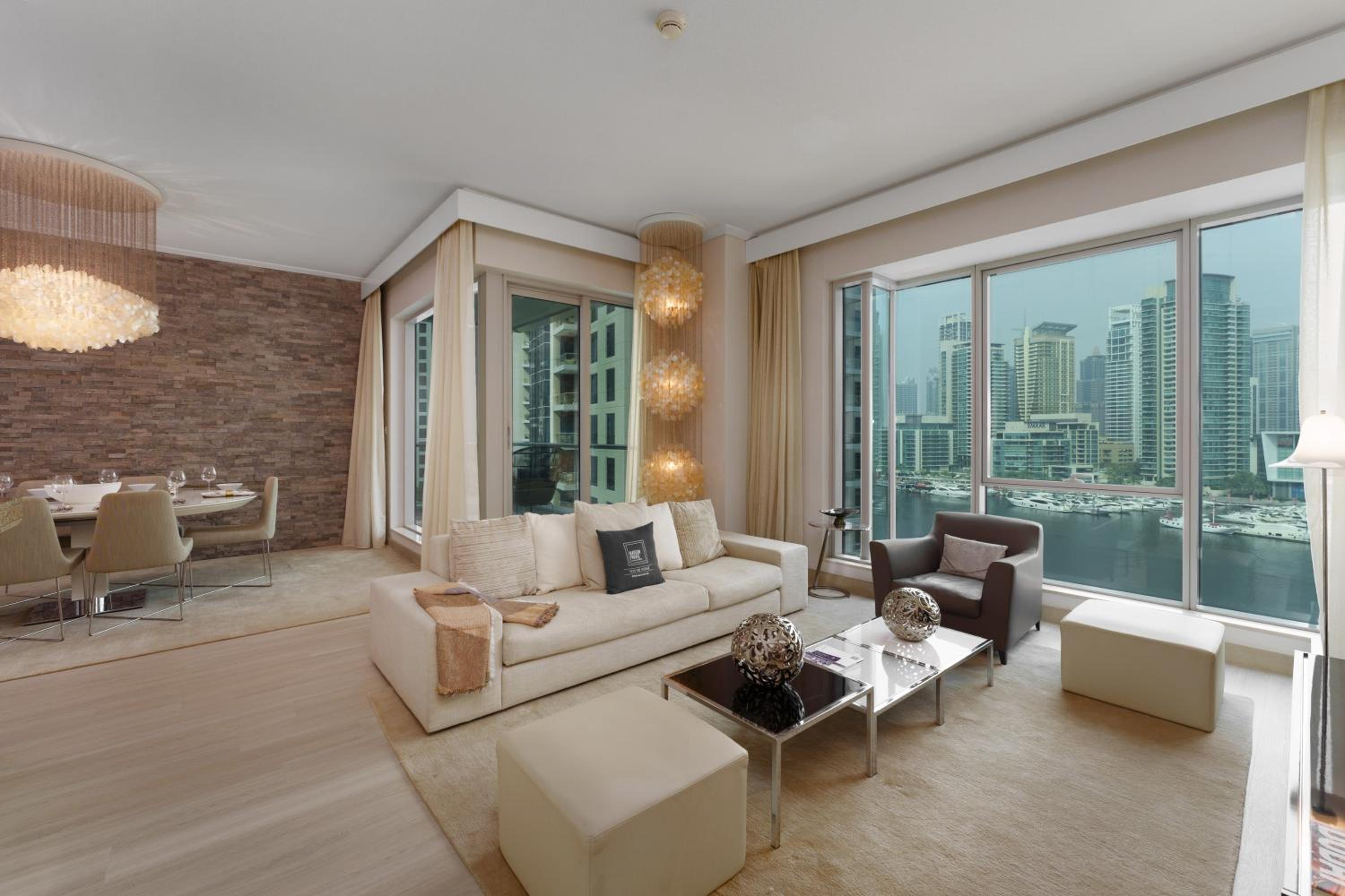 Three-Bedroom Apartment with Marina View photo 1