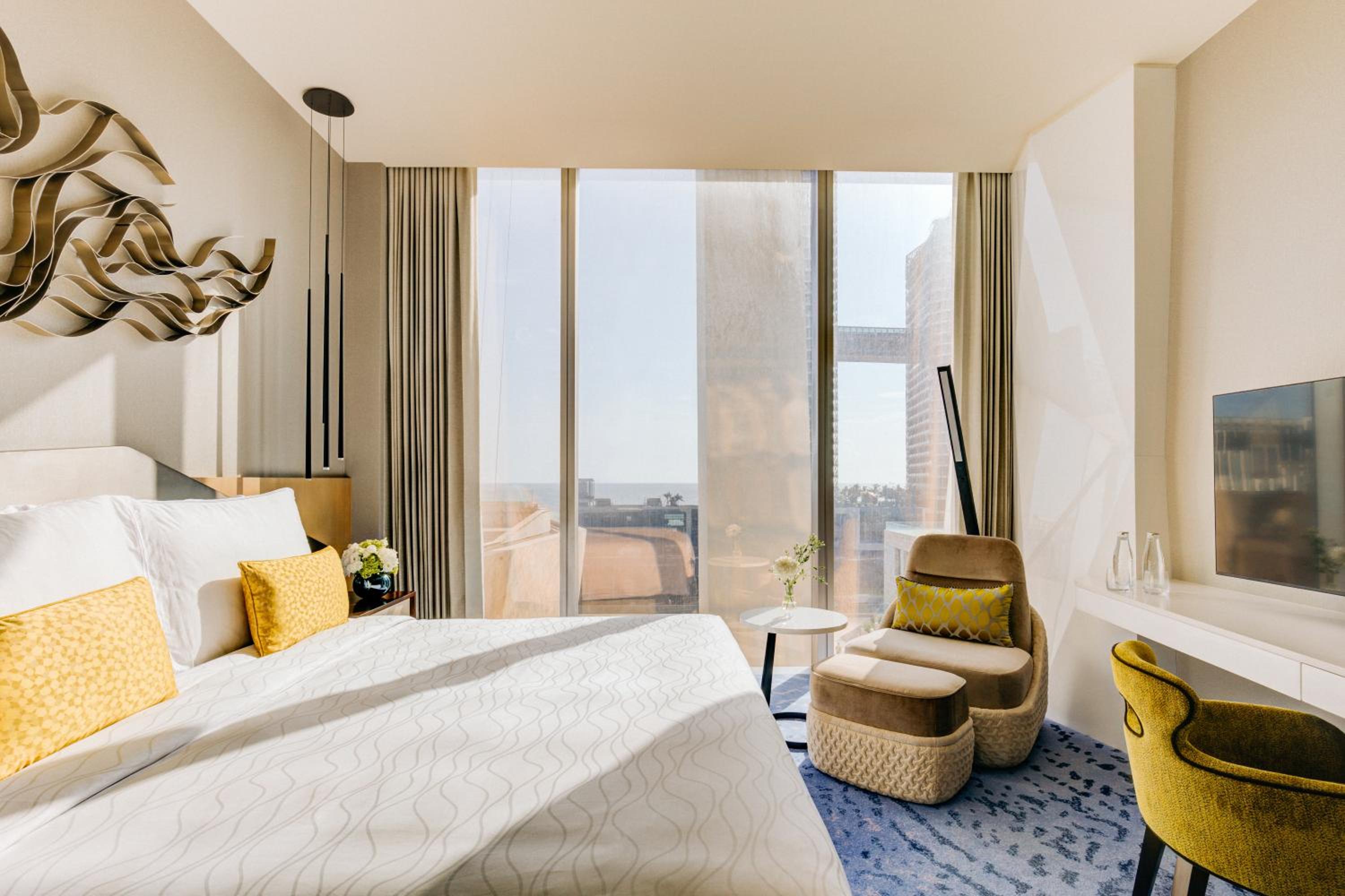 Premier Life Oceanfront View King Room - Photo 3