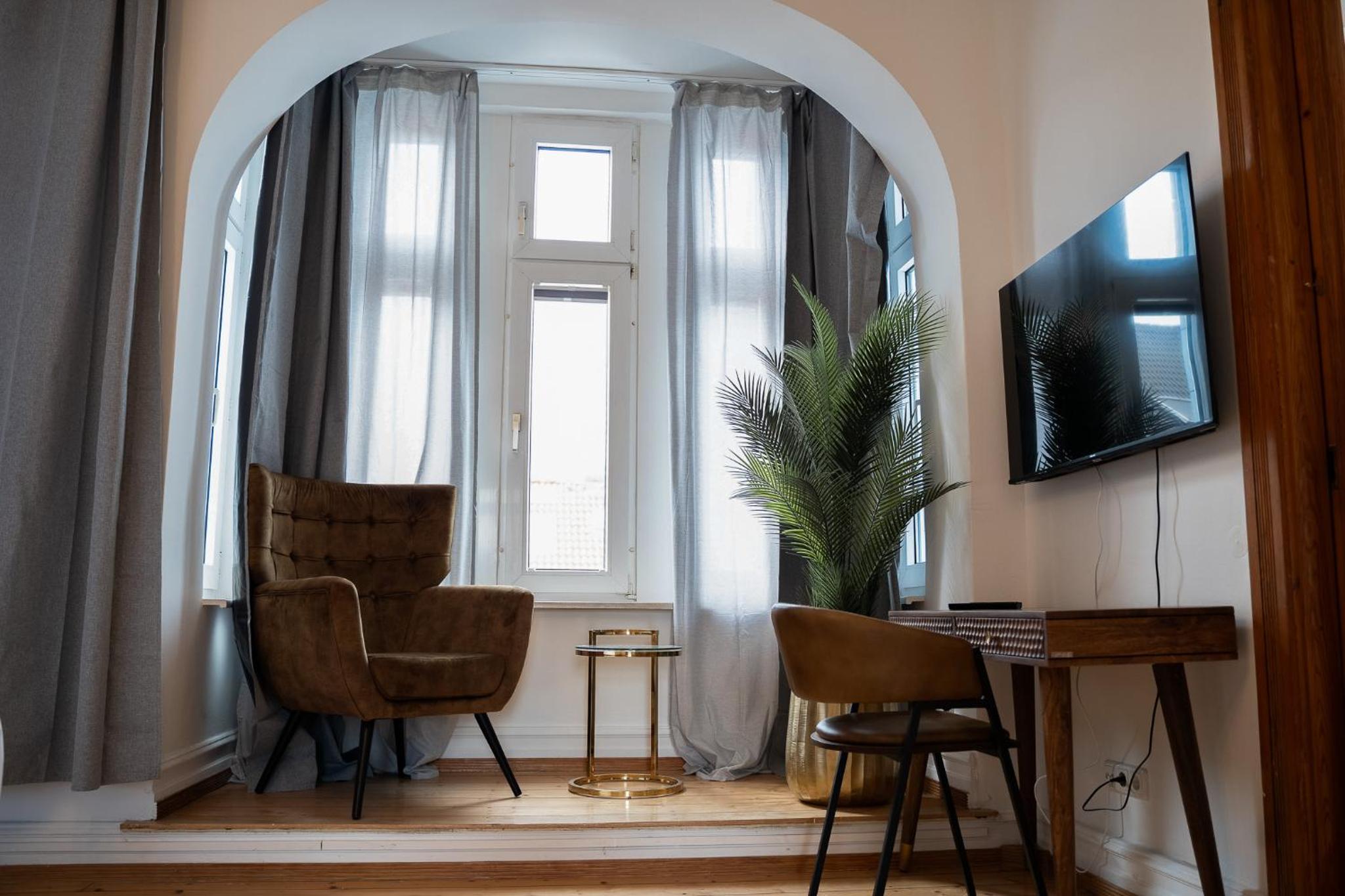 Three-Bedroom Apartment photo 1