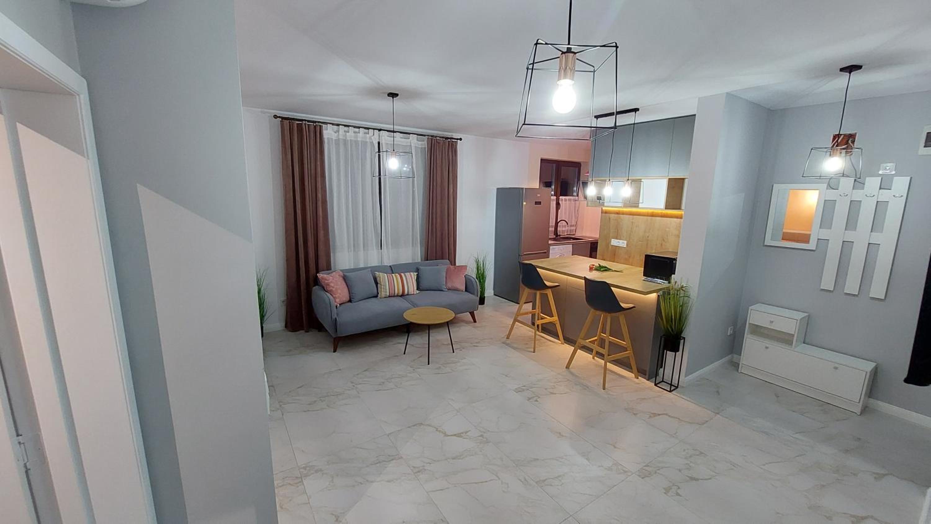 Two-Bedroom Apartment with Balcony photo 2
