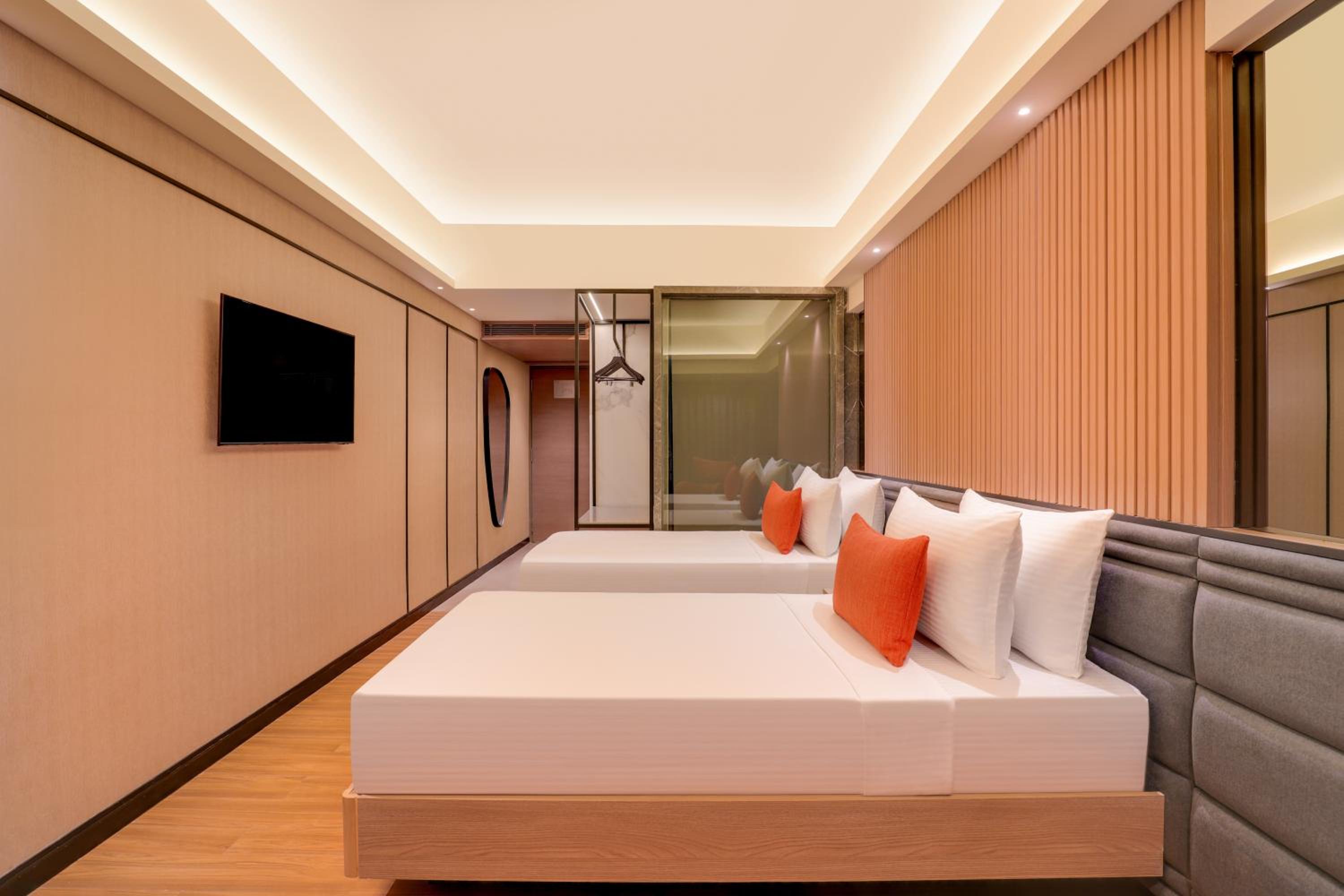 Premier Twin Room - Photo 5