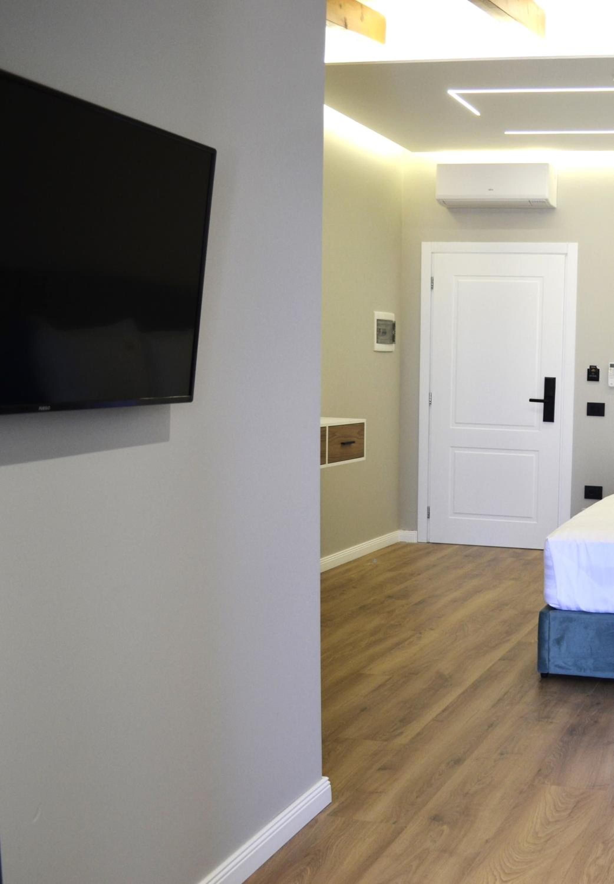 Deluxe Family Room with Balcony