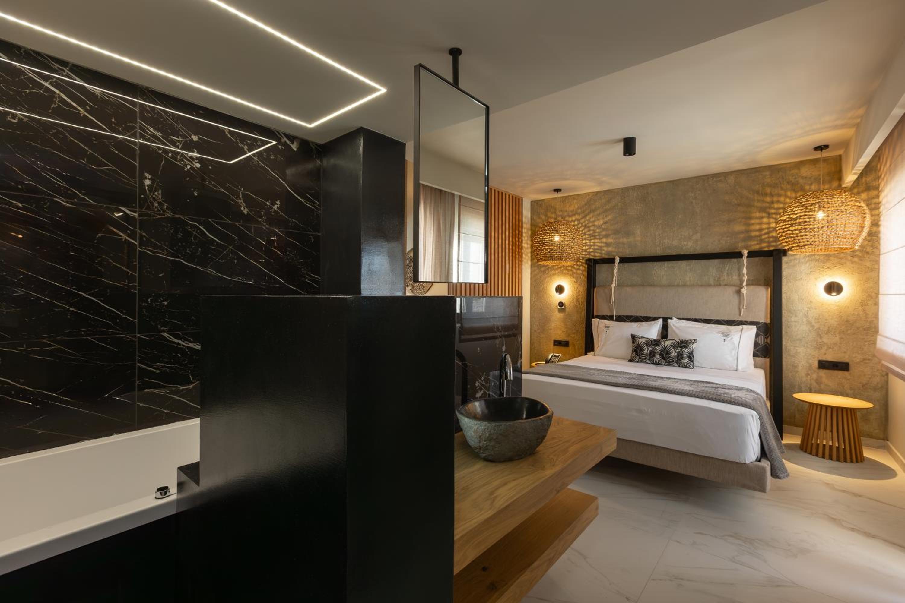Premium Junior Suite with Indoor Jetted Tub - Photo 11