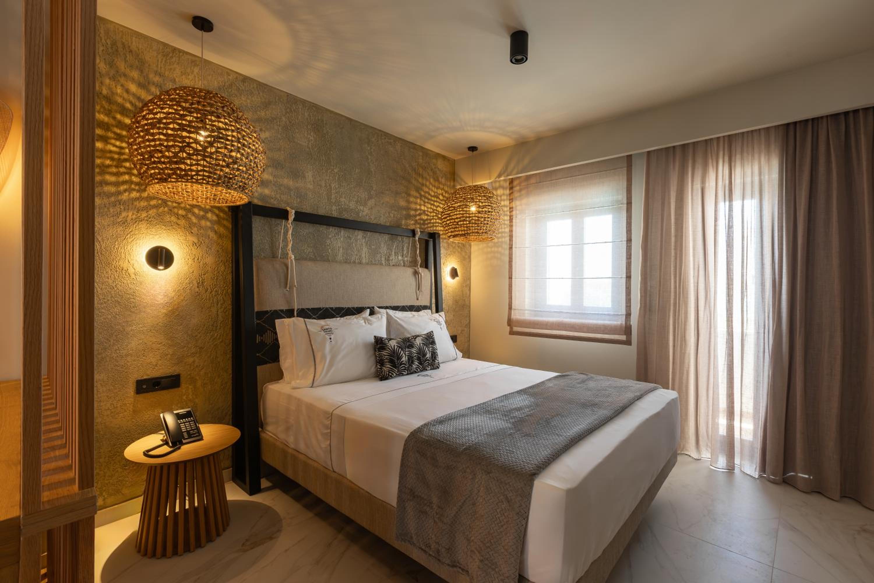 Premium Junior Suite with Indoor Jetted Tub - Photo 2