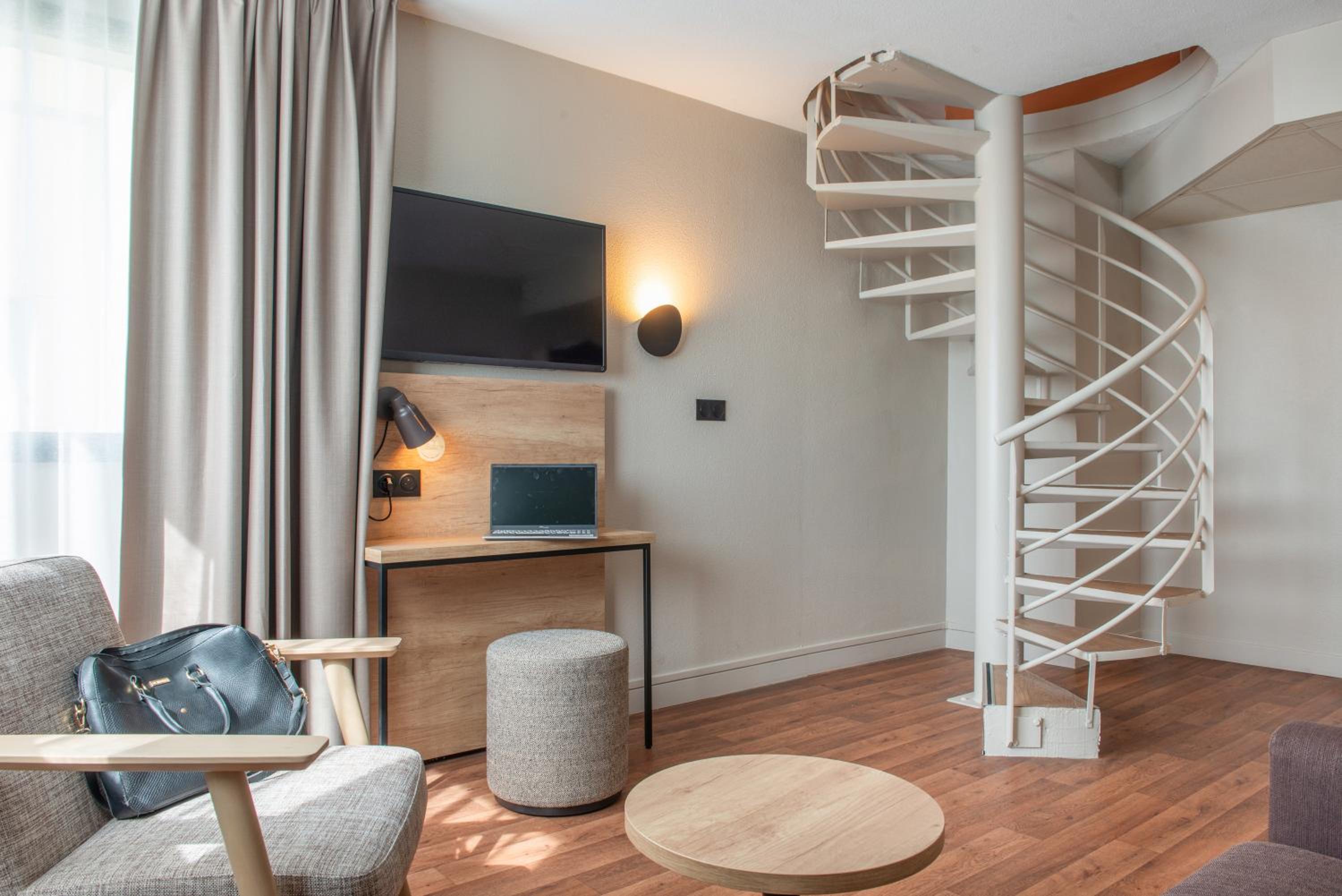 Apartment - Split Level