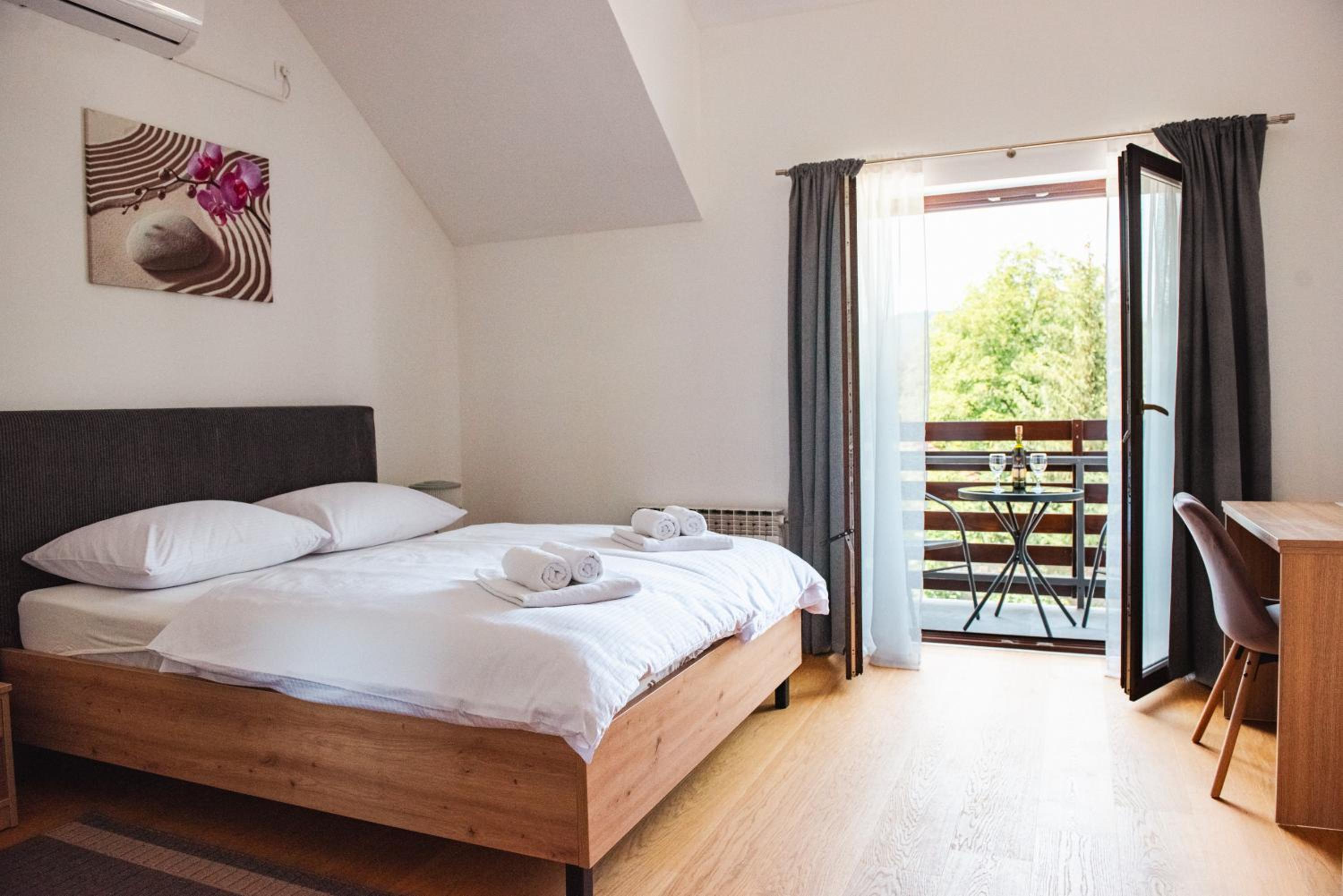 Double Room photo 3