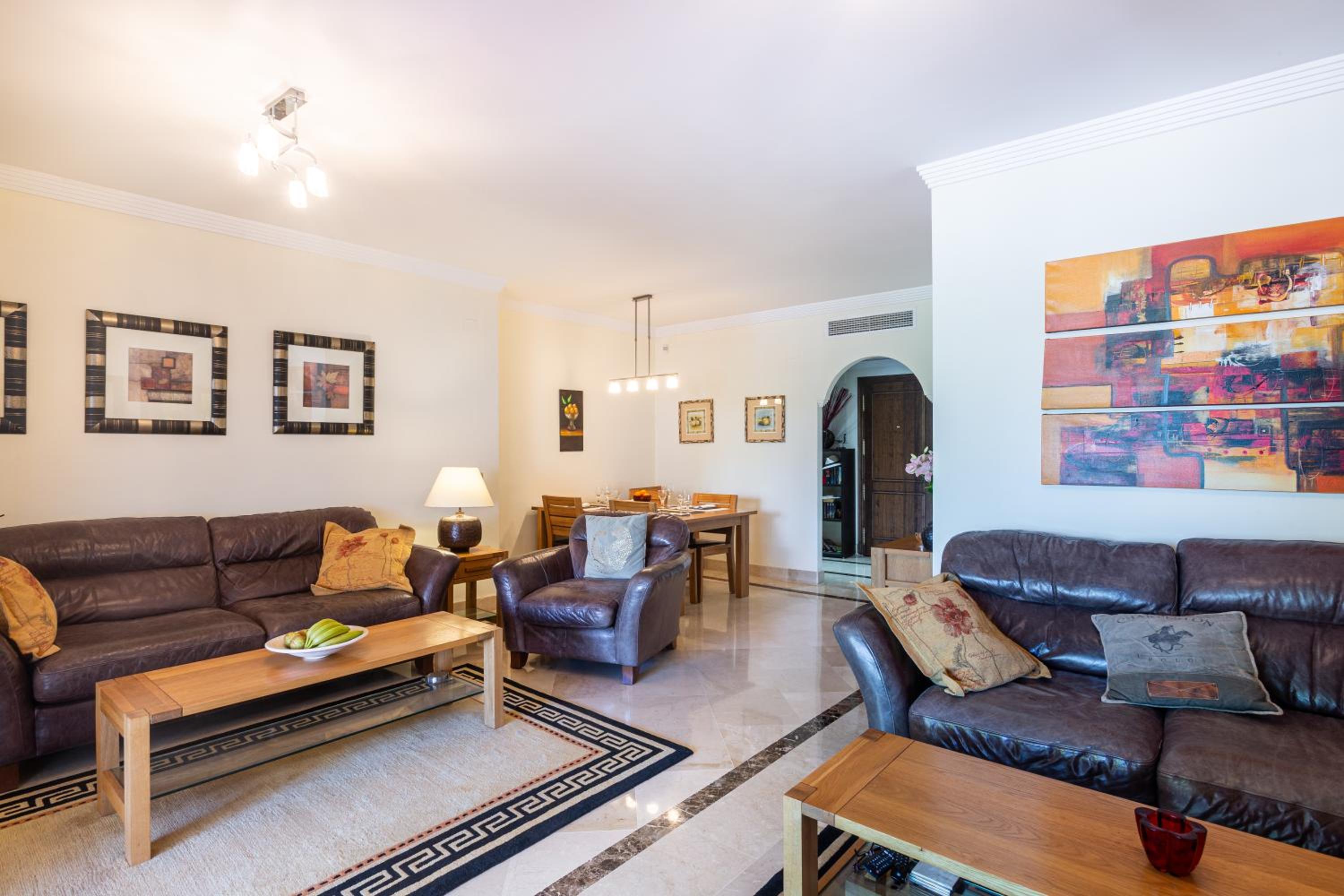 Apartamento Deluxe de Dos Habitaciones con Vista al Jardín