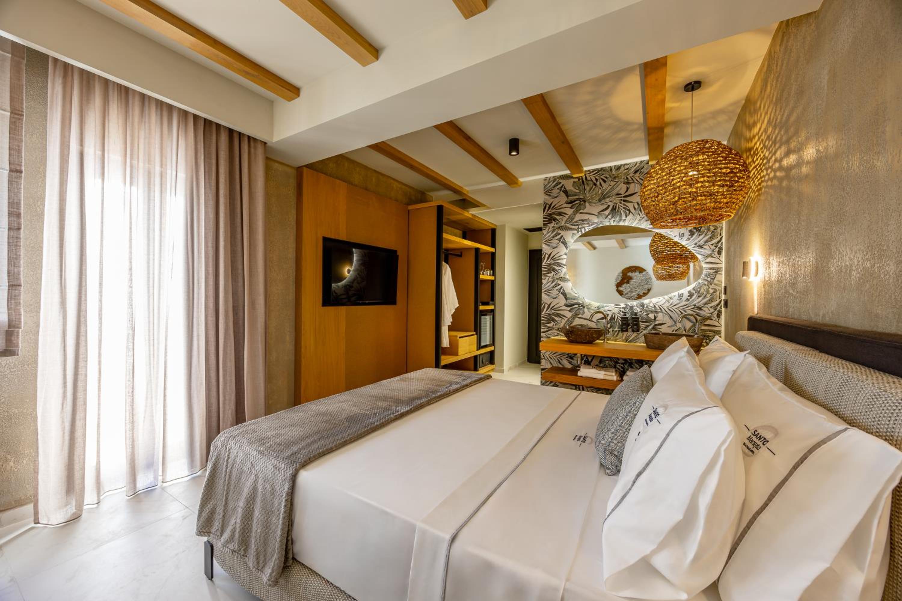 Executive Room with Outdoor Jetted Tub - Photo 14