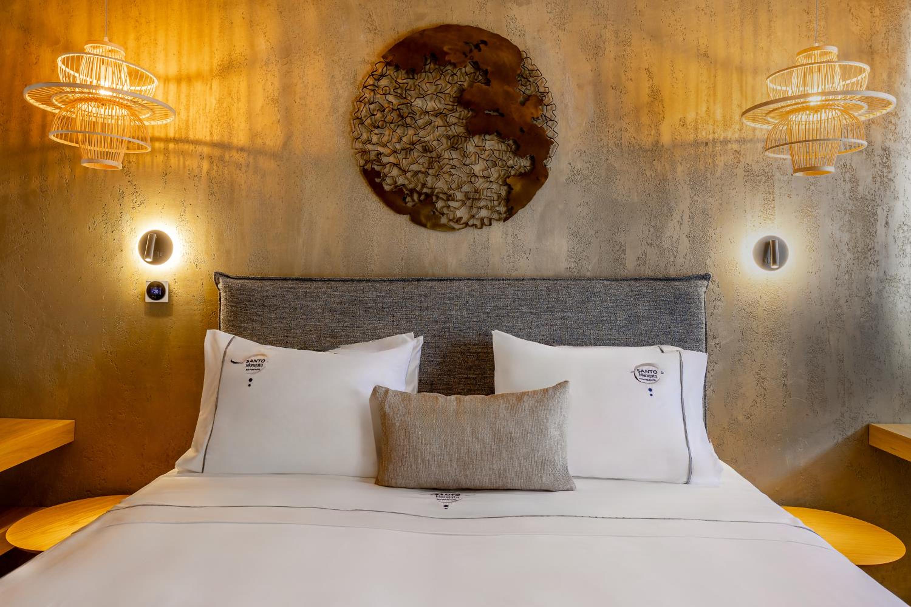 Executive Room with Outdoor Jetted Tub - Photo 6