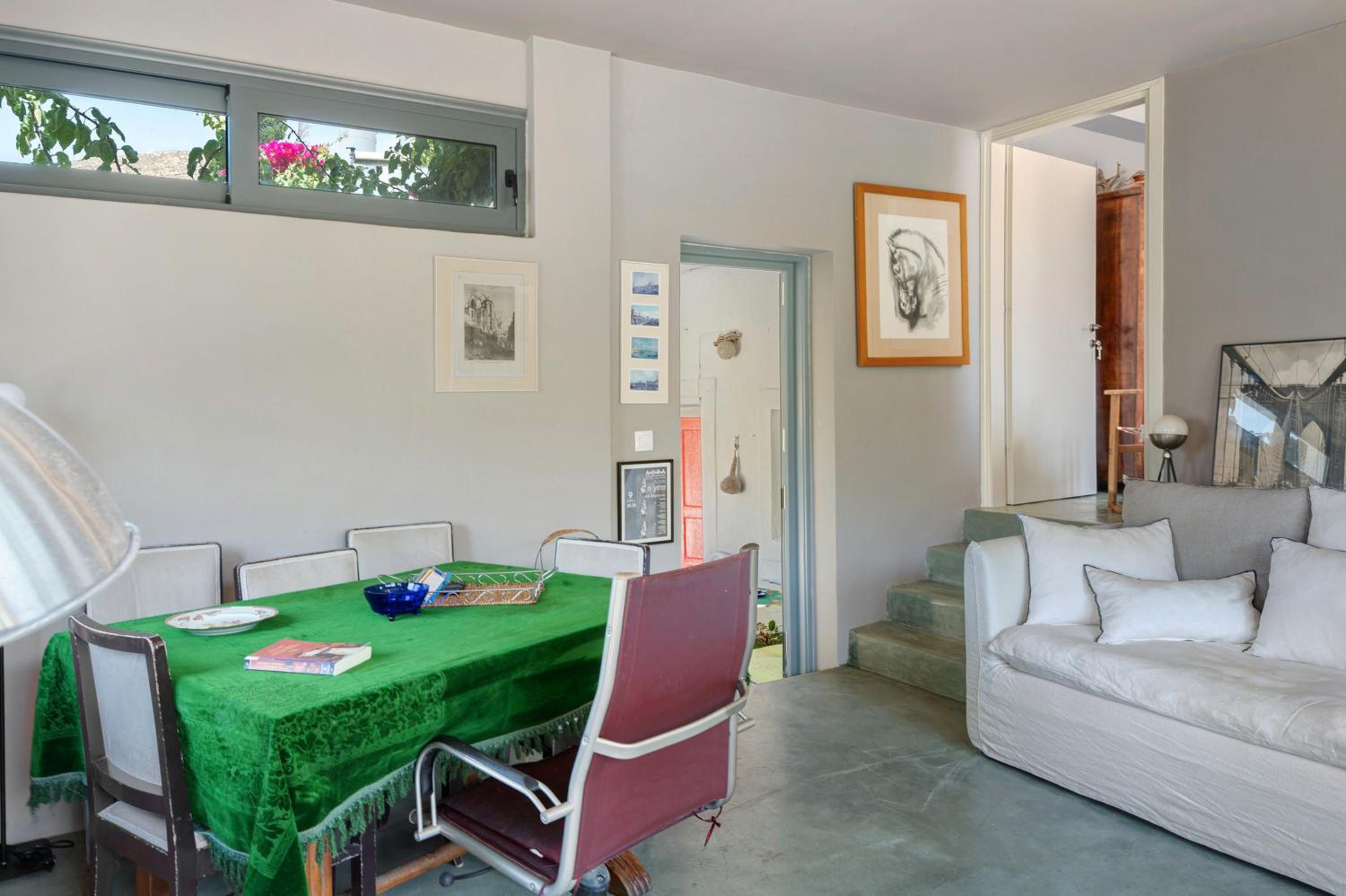 One-Bedroom House photo 3