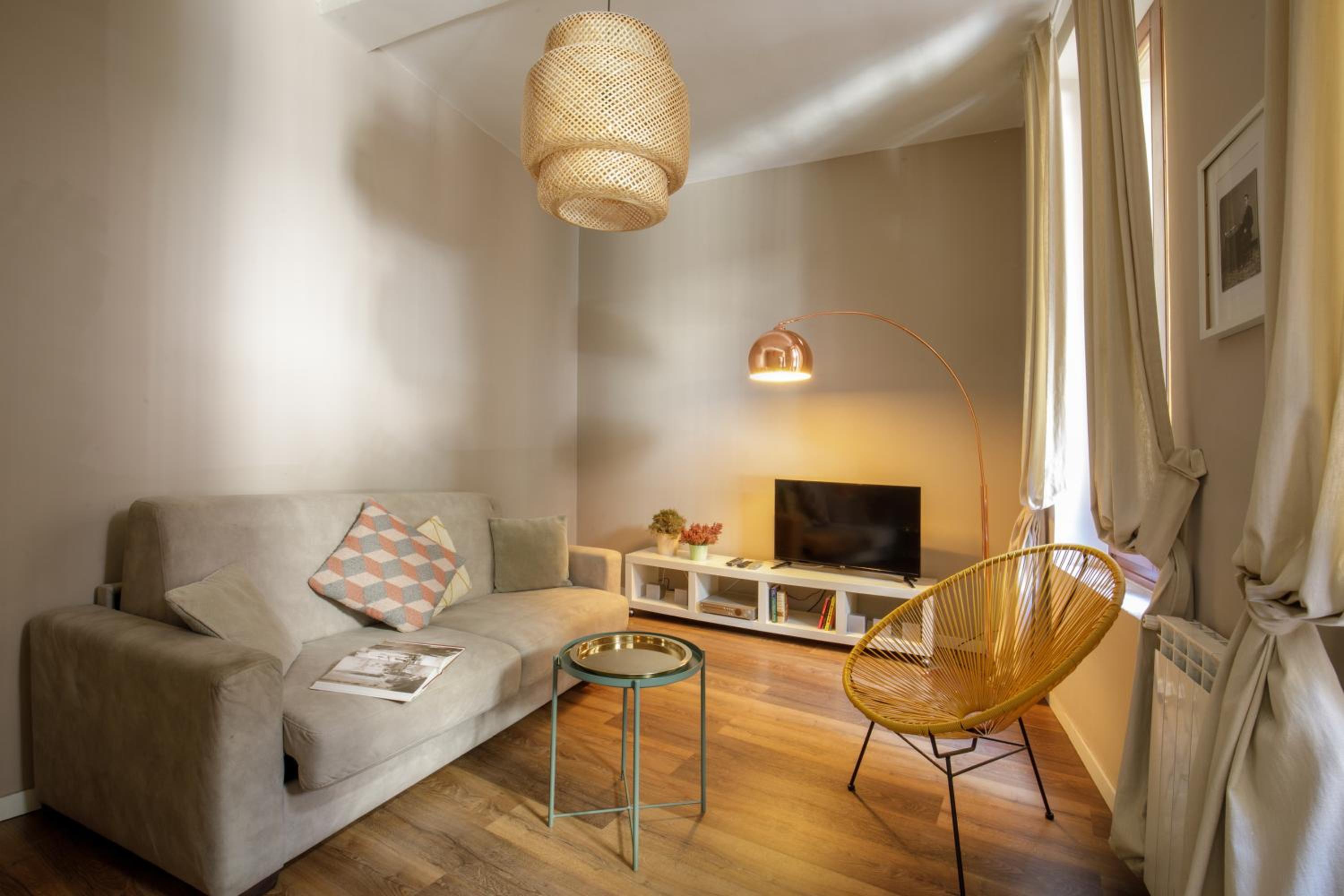Deluxe Apartment